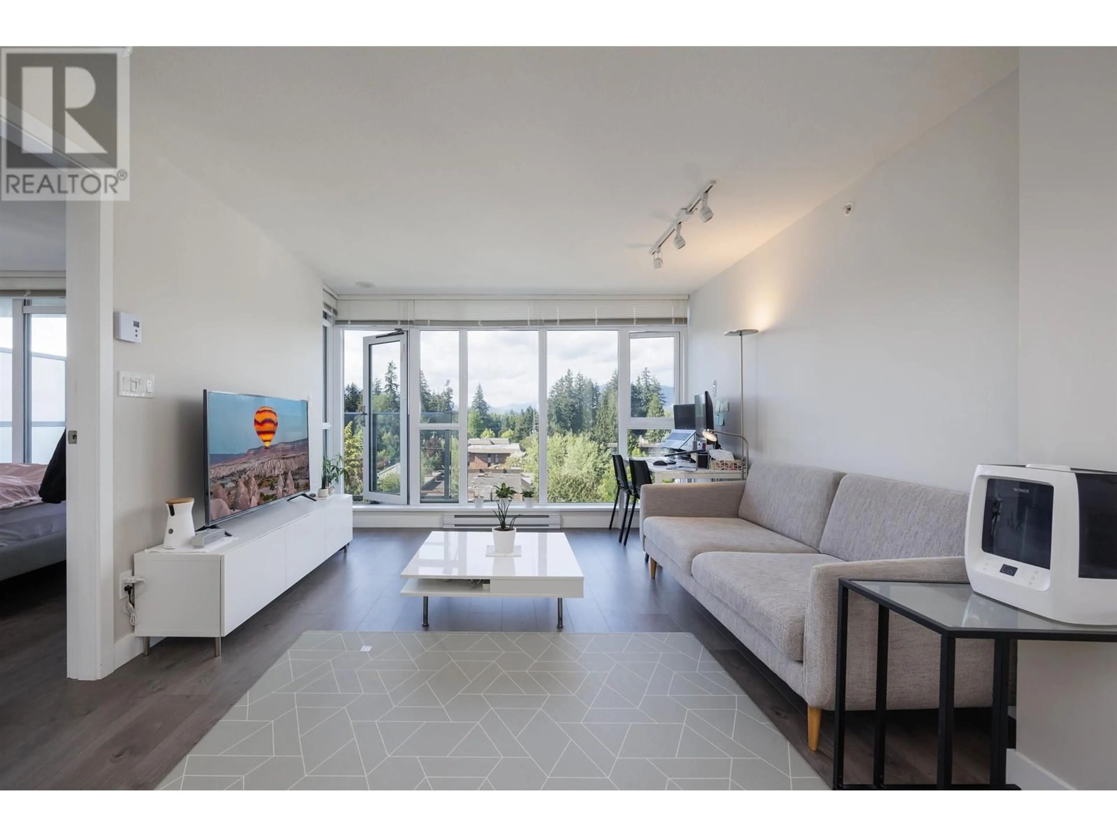 Living room with furniture, unknown for 1006 - 958 RIDGEWAY AVENUE, Coquitlam British Columbia V3K0C5