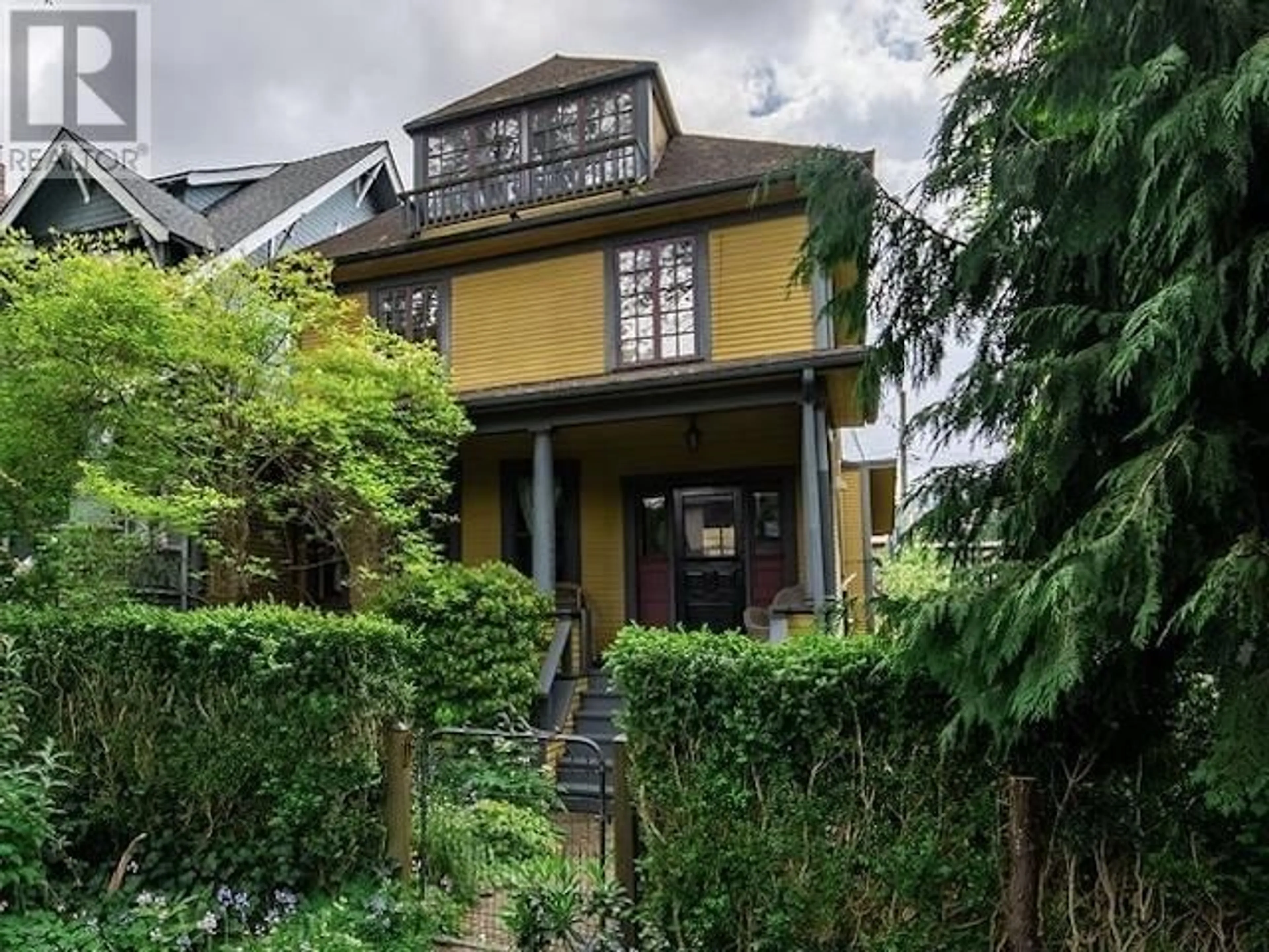 Unknown for 1746 WILLIAM STREET, Vancouver British Columbia V5L2R4