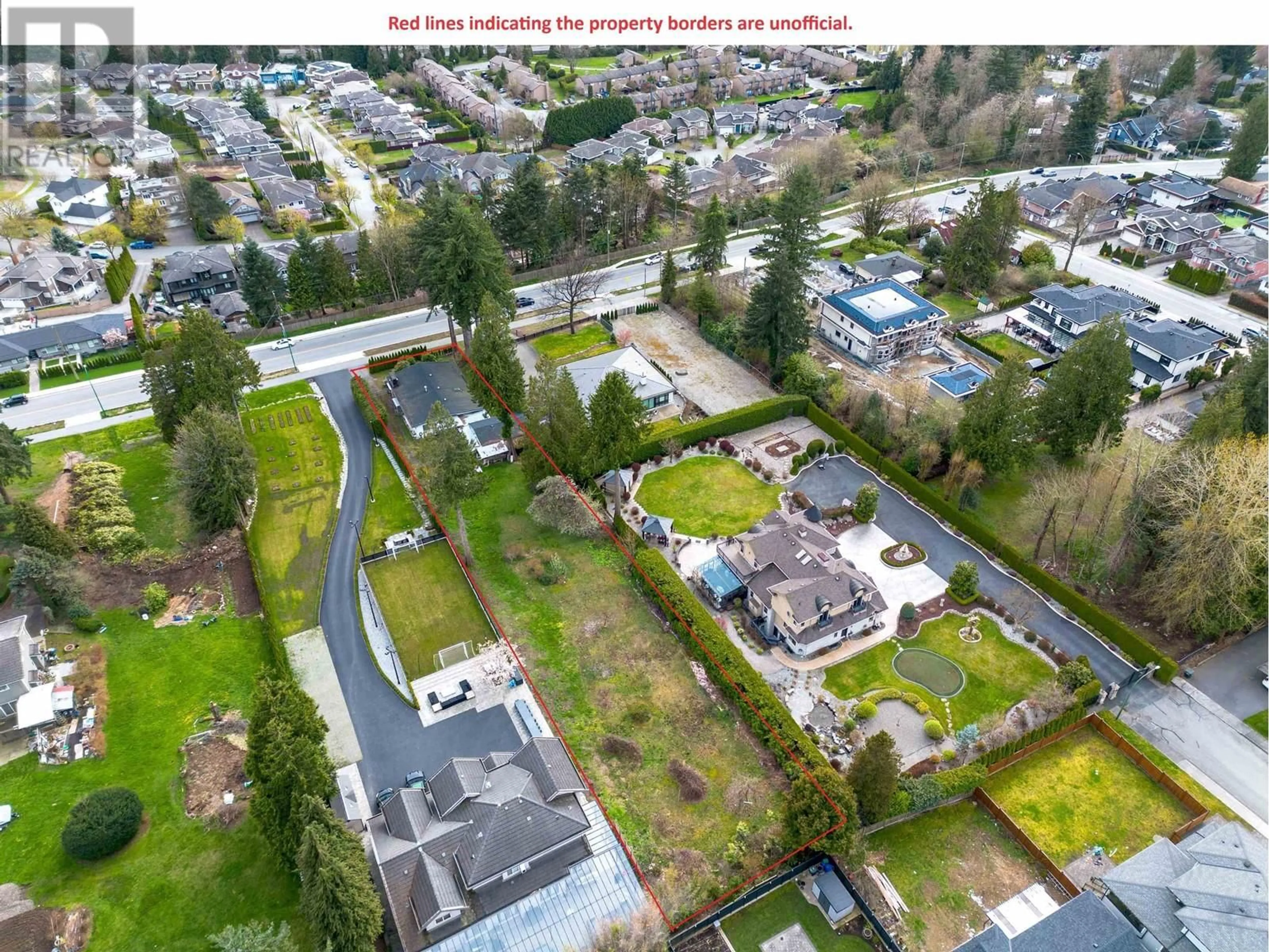 A pic from outside/outdoor area/front of a property/back of a property/a pic from drone, street for 7279 BROADWAY, Burnaby British Columbia V5A1S1