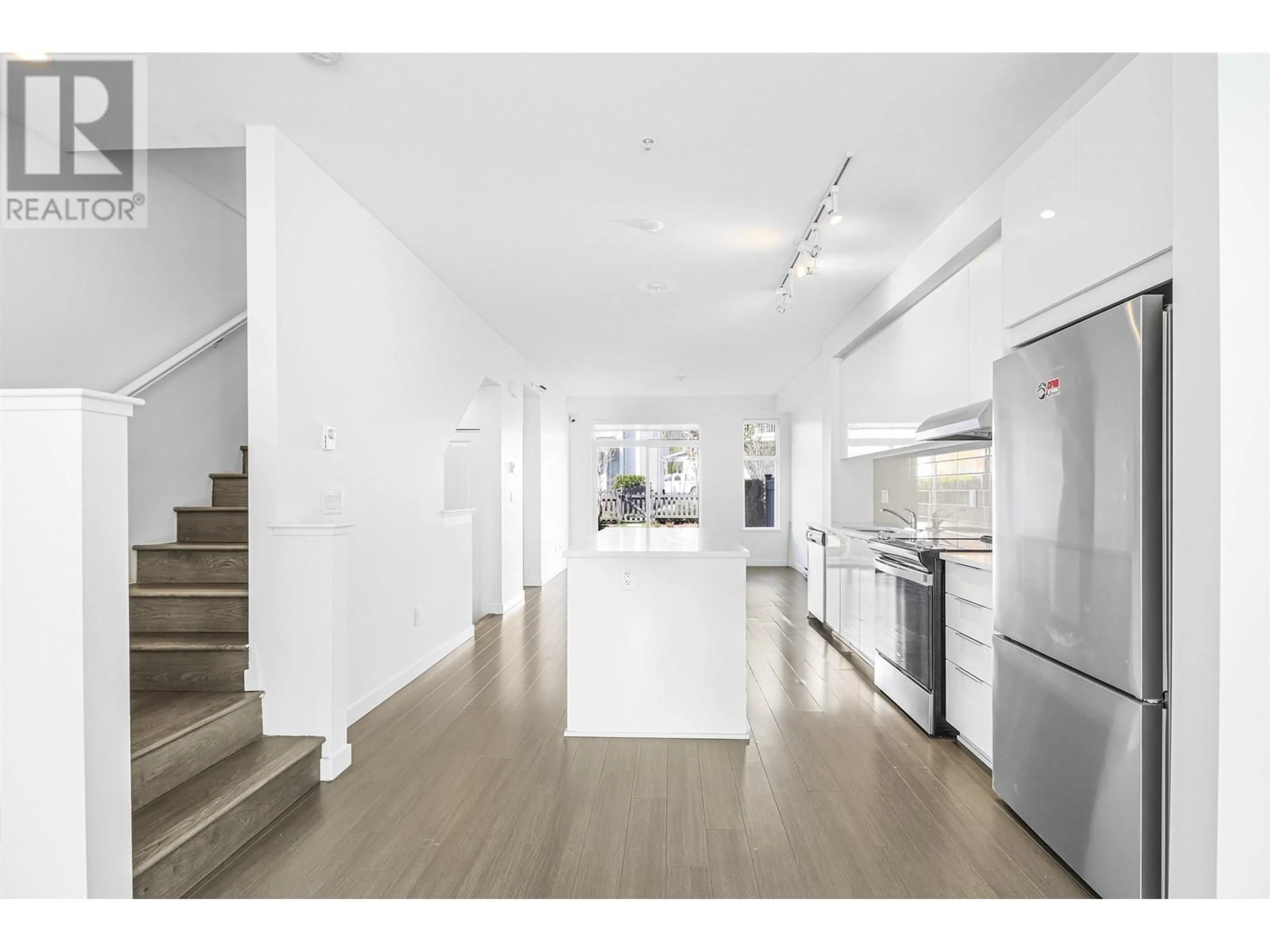 Open concept kitchen, unknown for 1034 - 11280 PAZARENA PLACE, Maple Ridge British Columbia V2X9H8