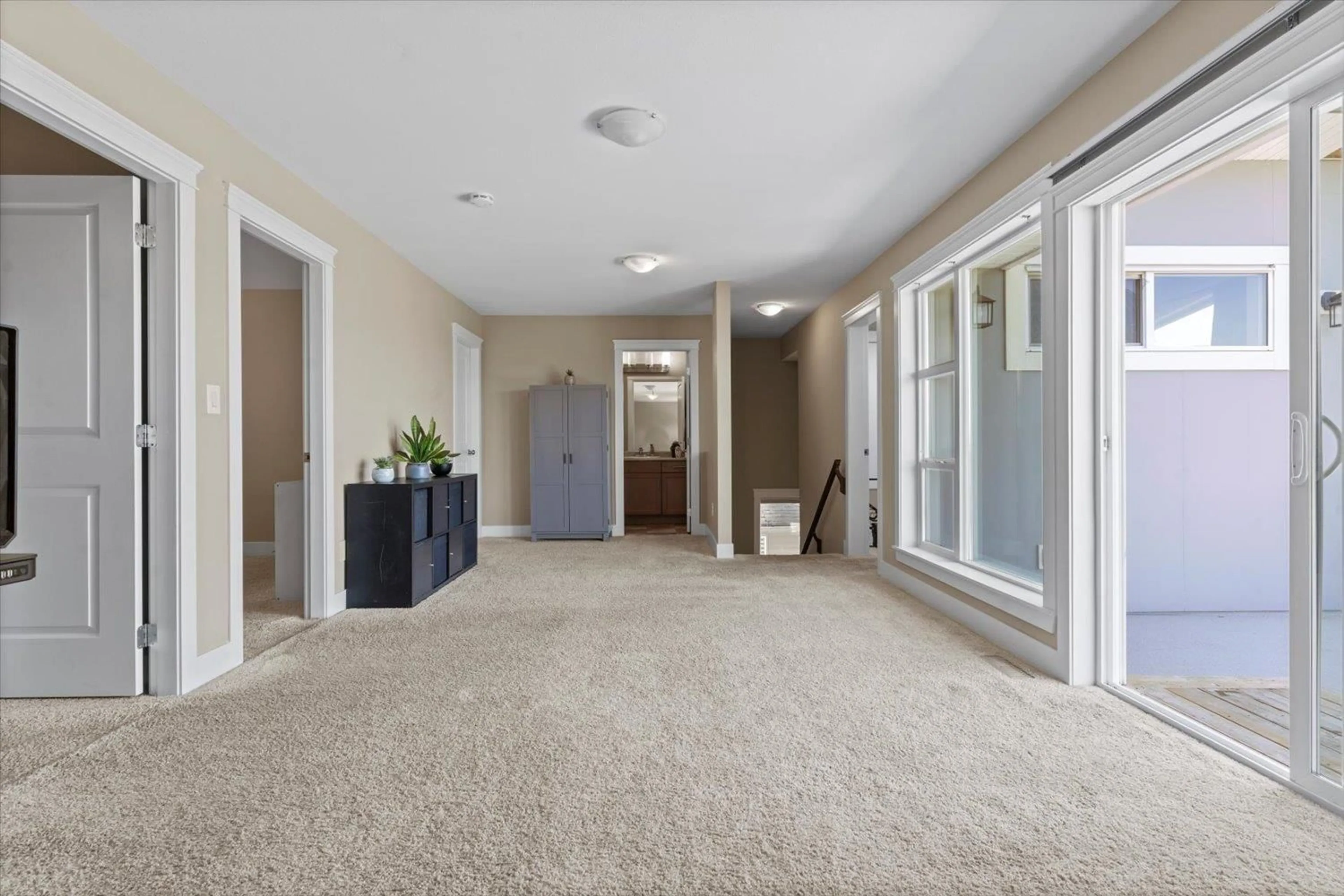 Indoor foyer for 5862 JINKERSON ROAD, Chilliwack British Columbia V2R0C8