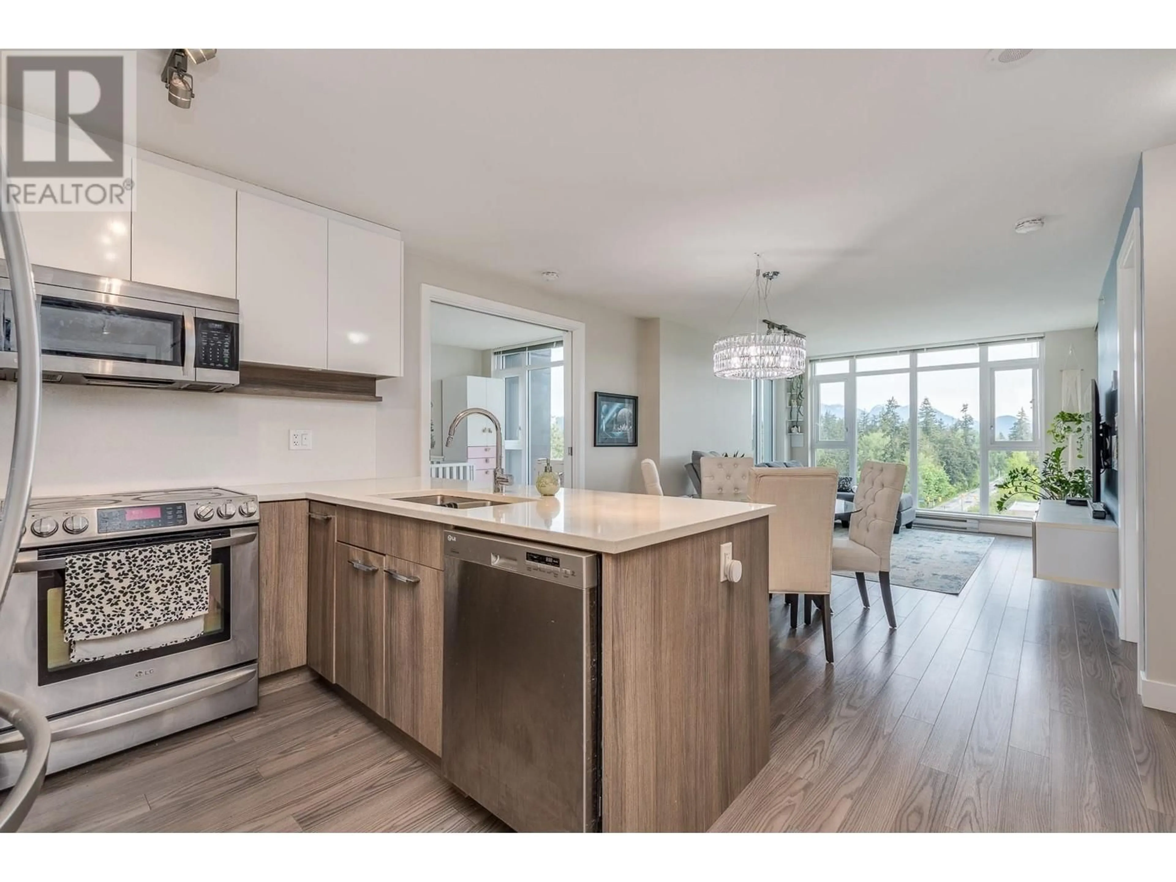 Open concept kitchen, unknown for 1405 - 958 RIDGEWAY AVENUE, Coquitlam British Columbia V3K0C5