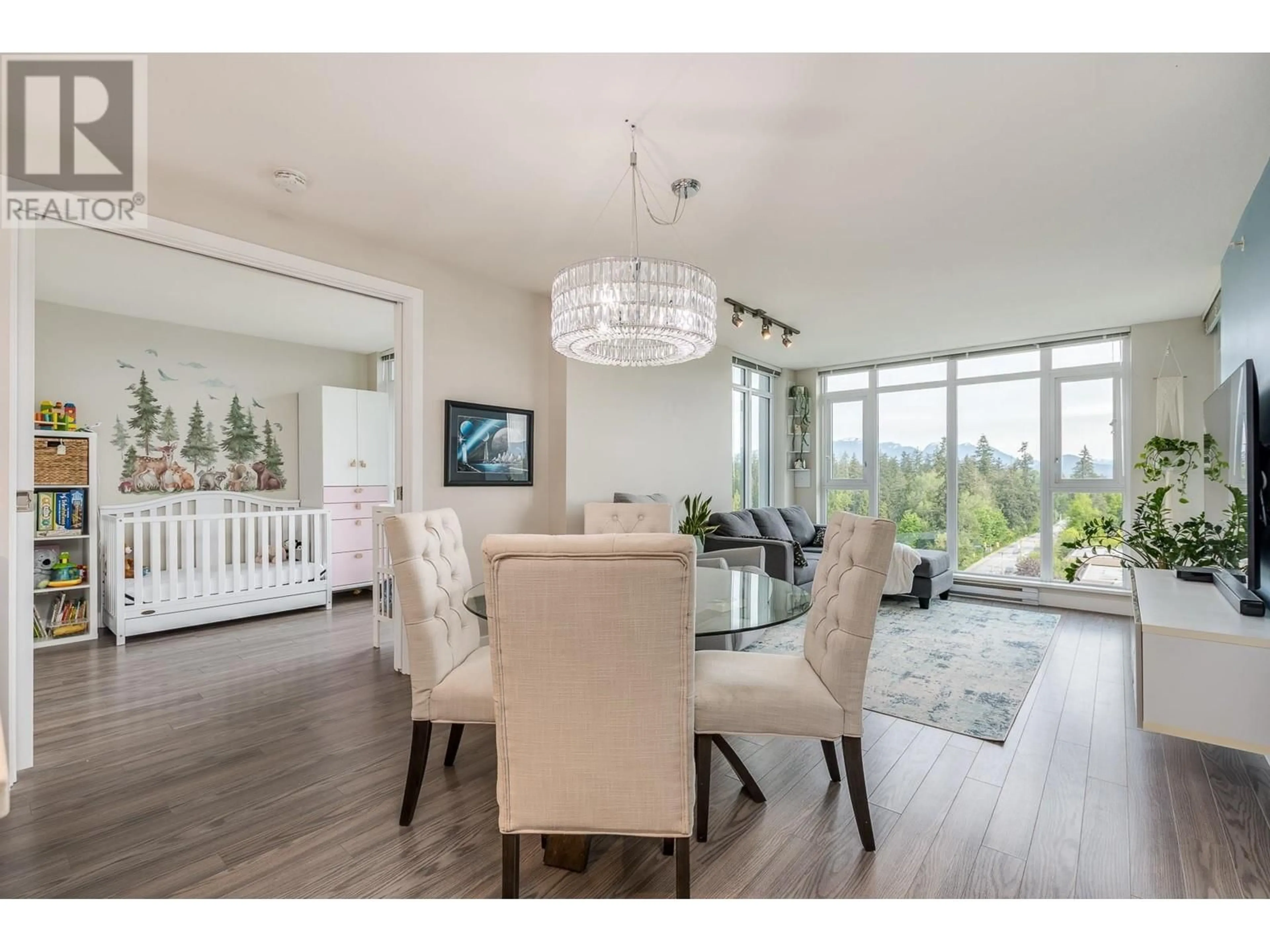 Dining room, wood/laminate floor for 1405 - 958 RIDGEWAY AVENUE, Coquitlam British Columbia V3K0C5