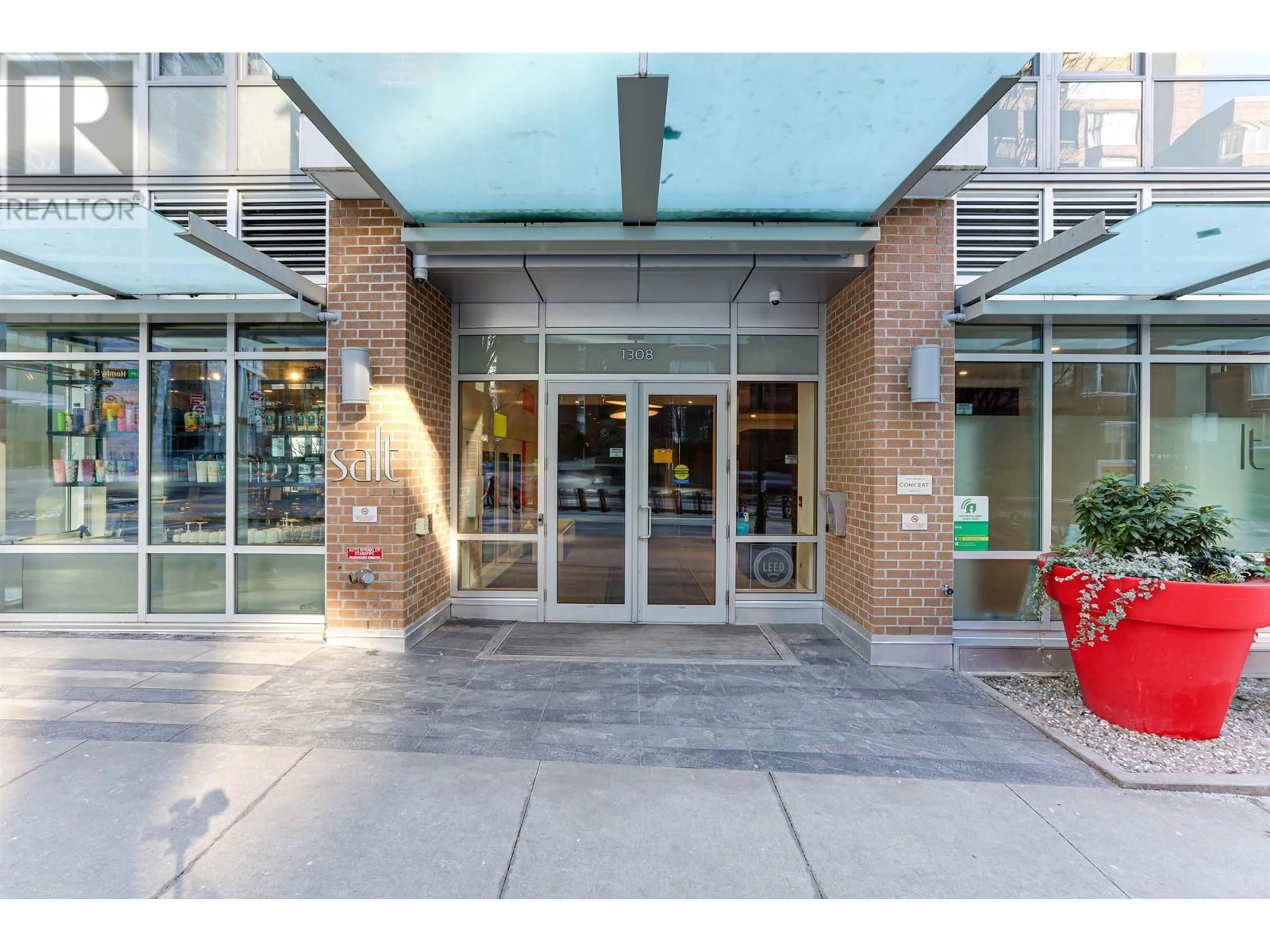 Indoor foyer for 1606 - 1308 HORNBY STREET, Vancouver British Columbia V6Z0C5