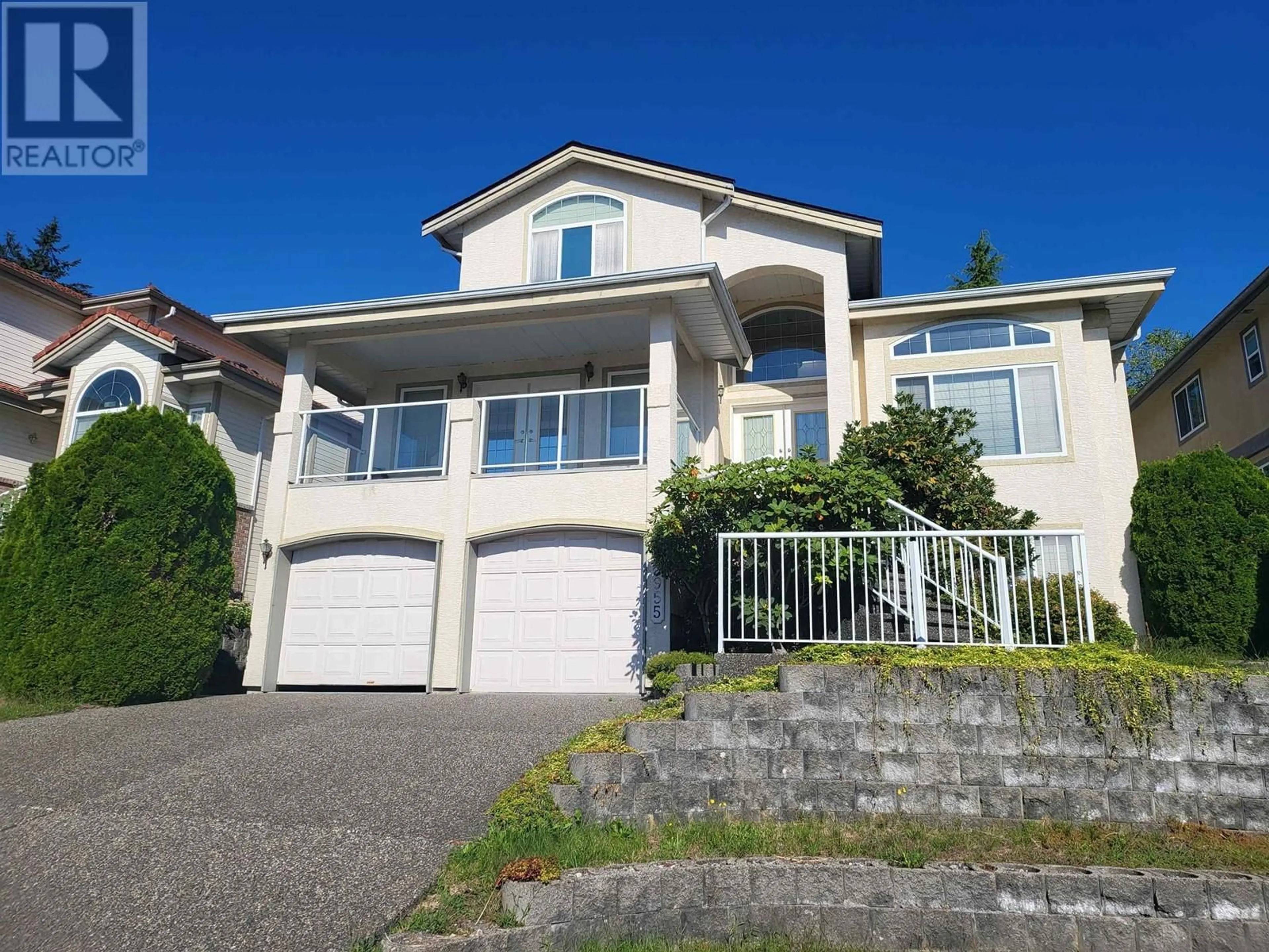 Home with vinyl exterior material, street for 2955 BLACKBEAR COURT, Coquitlam British Columbia V3E3A2