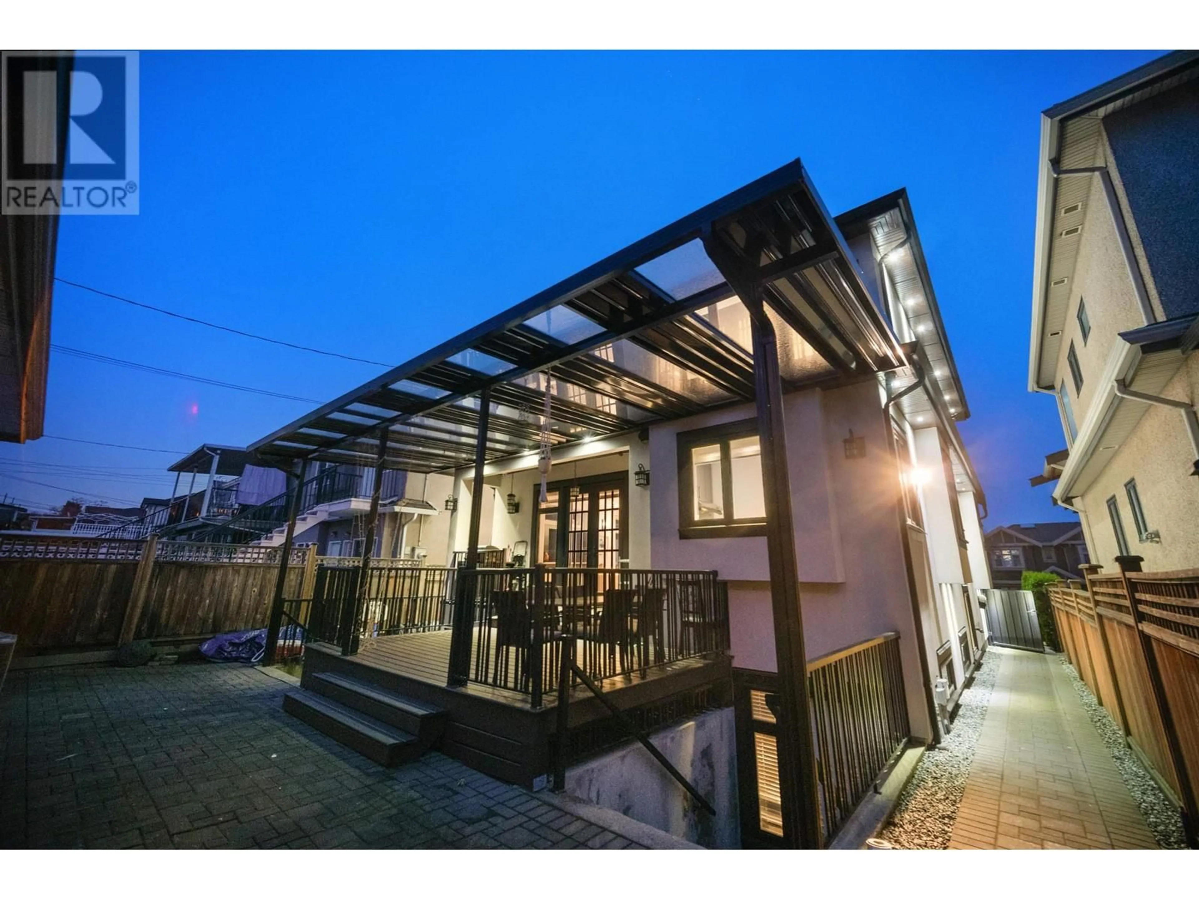 Patio, street for 459 55TH AVENUE, Vancouver British Columbia V5X1N3