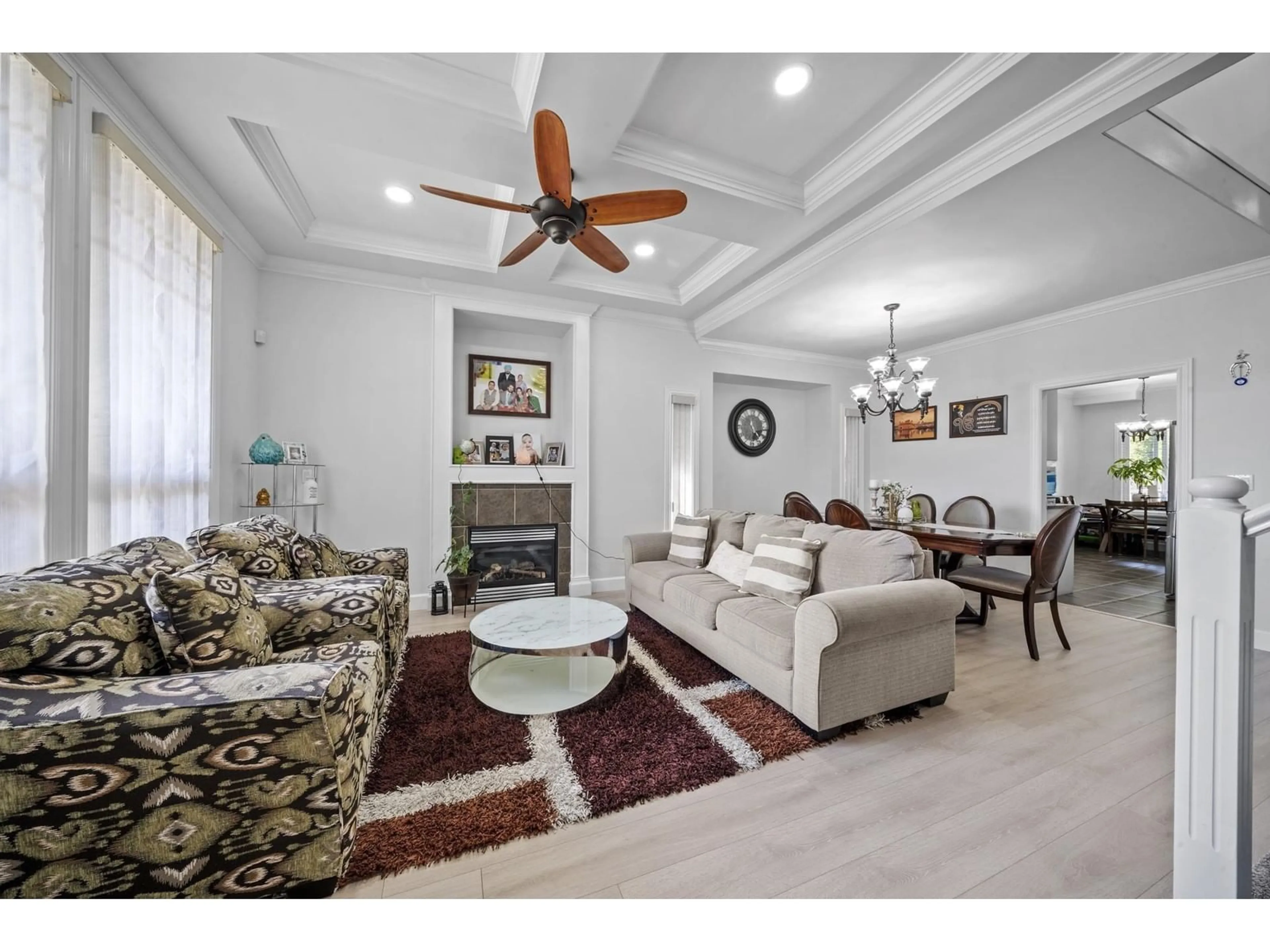Living room with furniture, unknown for 6313 167B, Surrey British Columbia V3S1X3