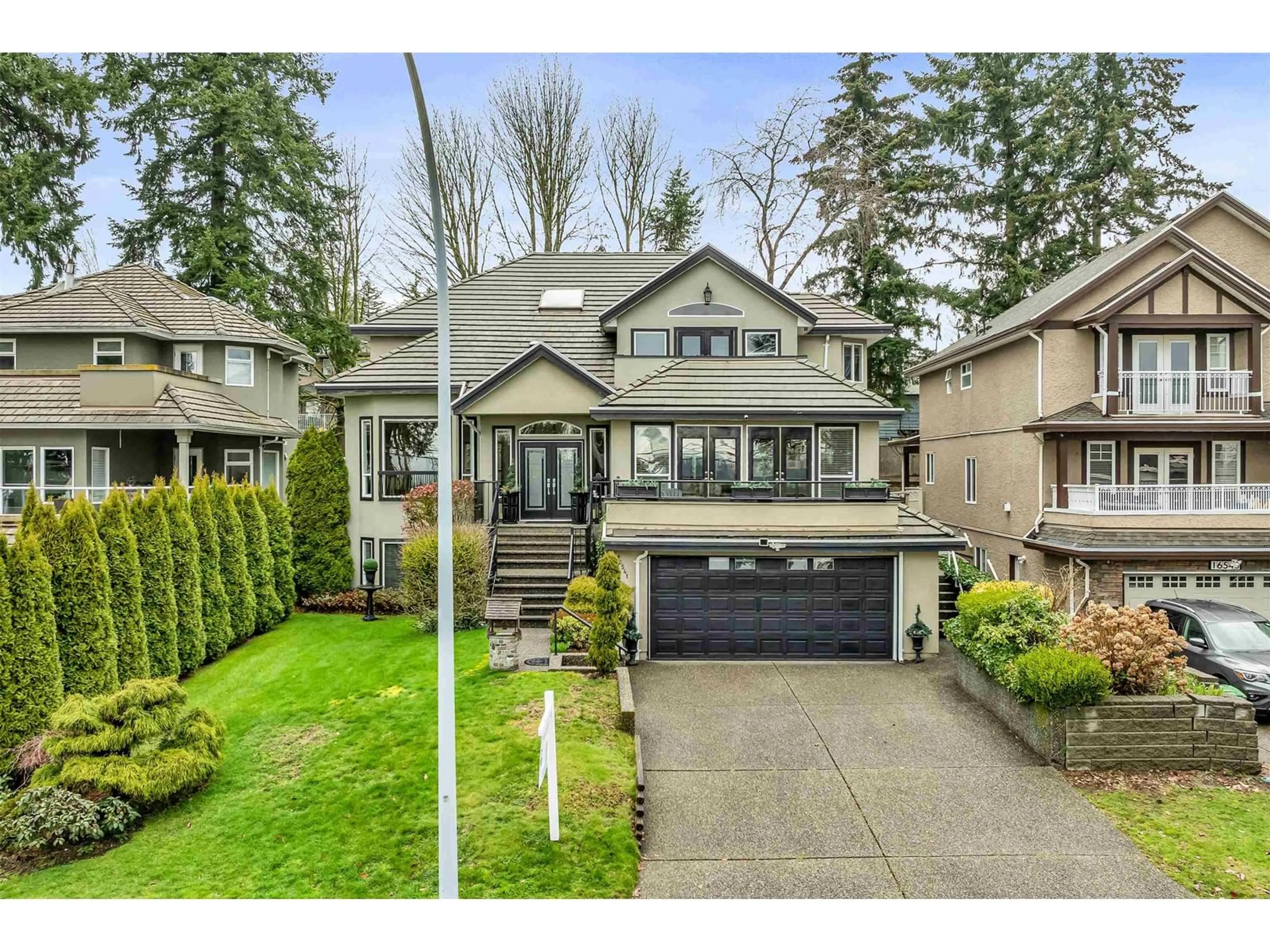 Home with vinyl exterior material, street for 16541 78, Surrey British Columbia V4N0M3