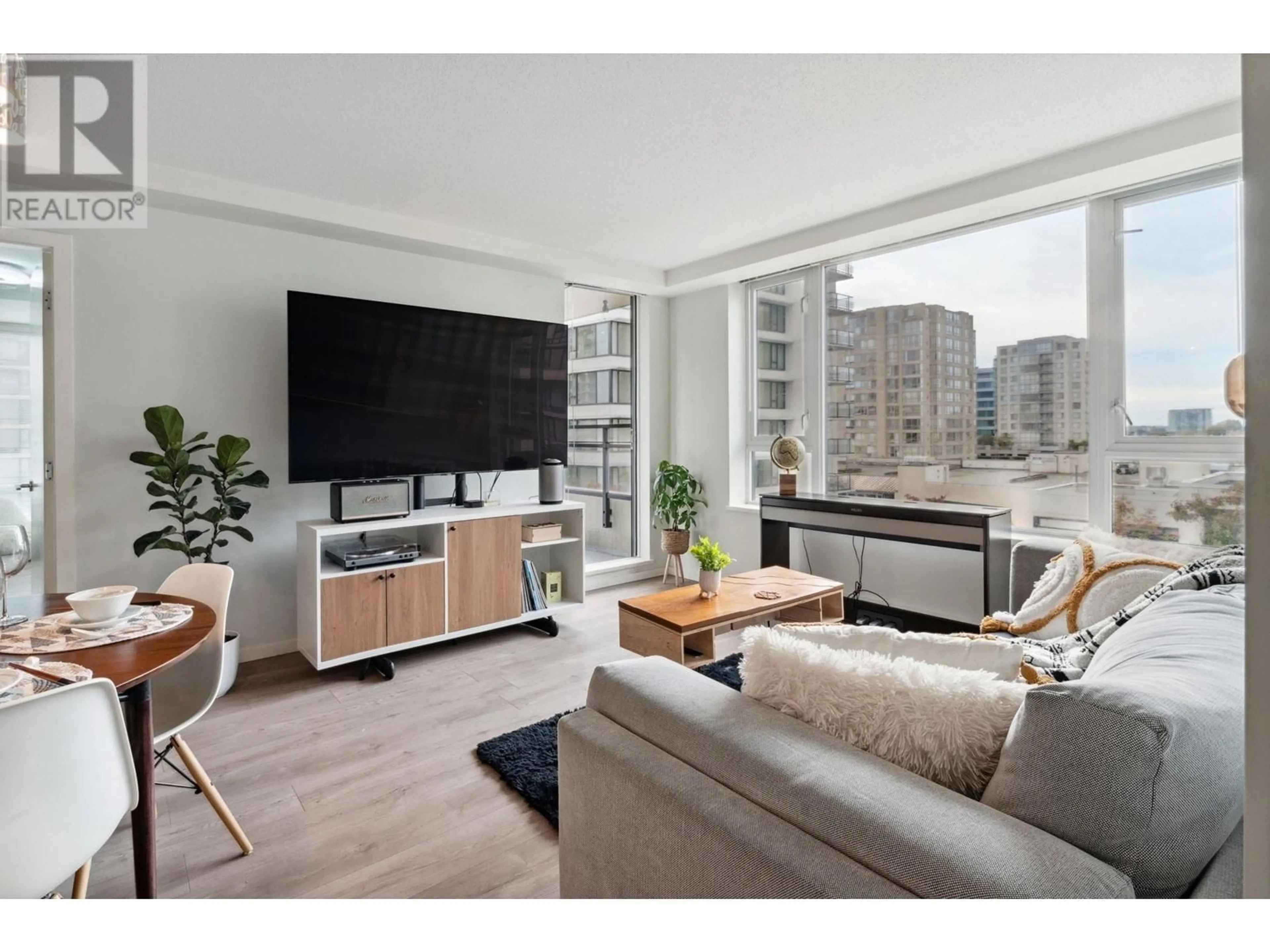Living room with furniture, wood/laminate floor for 901 - 7888 ACKROYD ROAD, Richmond British Columbia V6X0K6