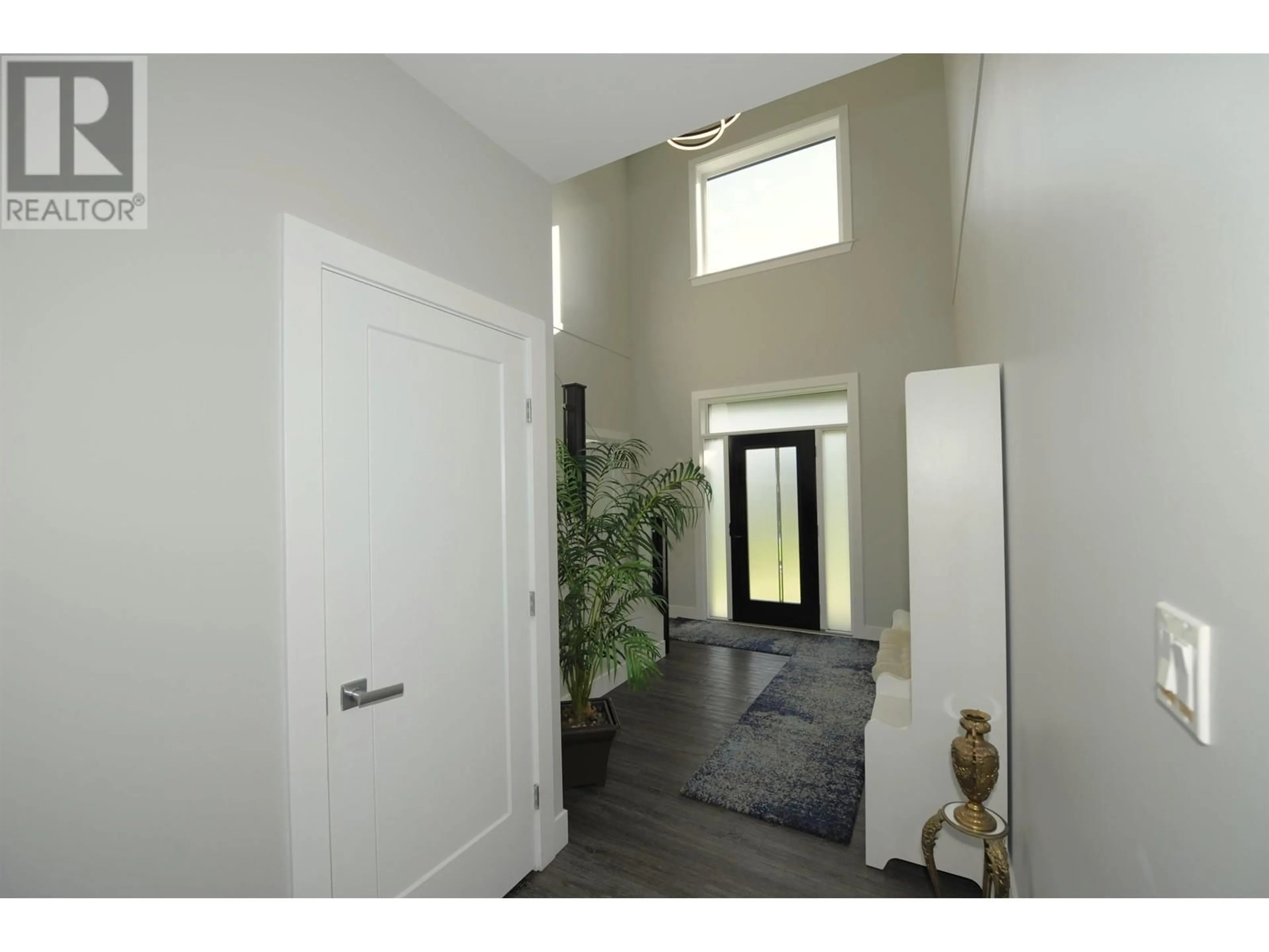 Indoor entryway for 4624 MCCONNELL AVENUE, Terrace British Columbia V8G5N2