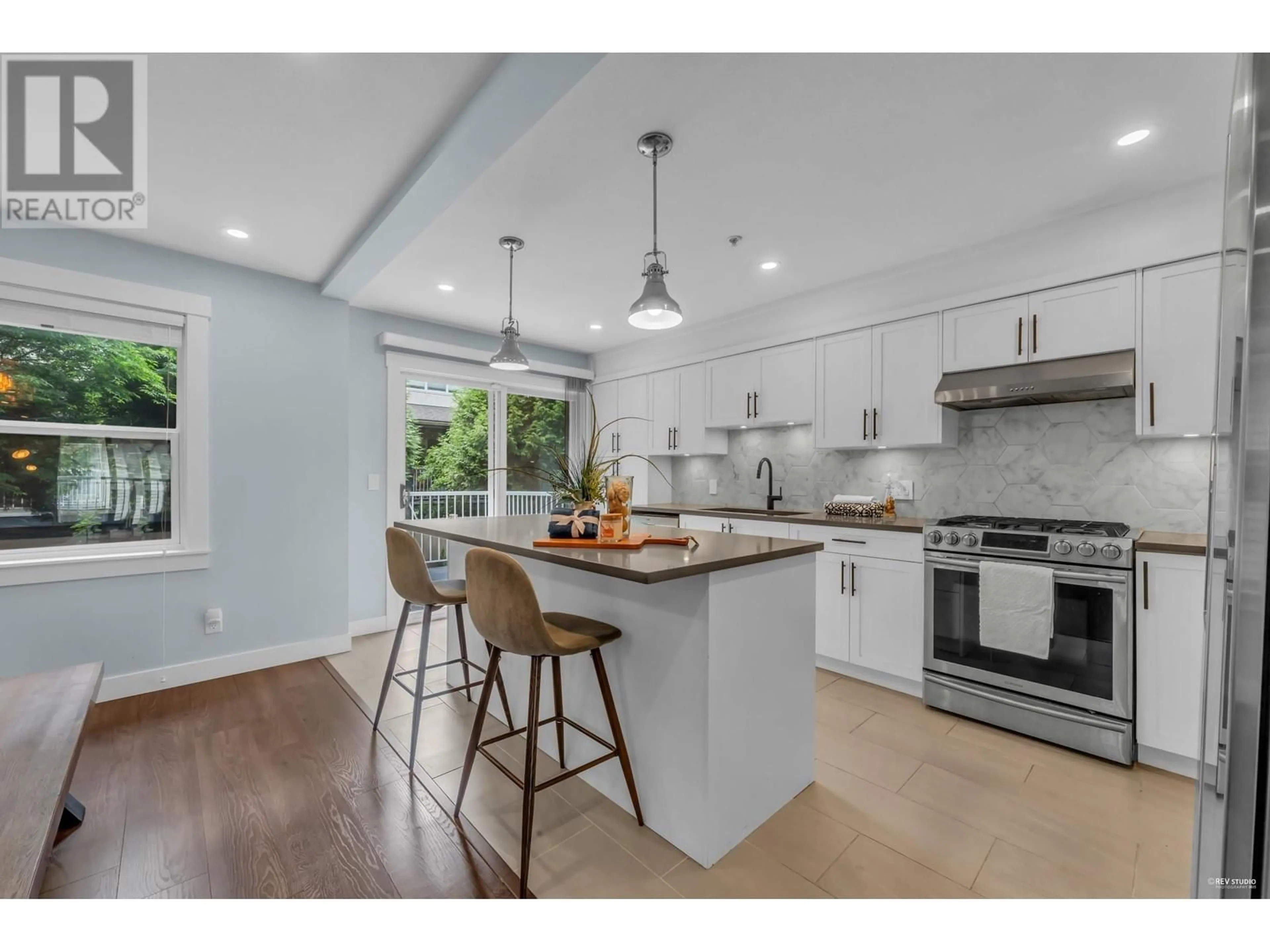 Open concept kitchen, unknown for 18 - 1260 RIVERSIDE DRIVE, Port Coquitlam British Columbia V3B8C7