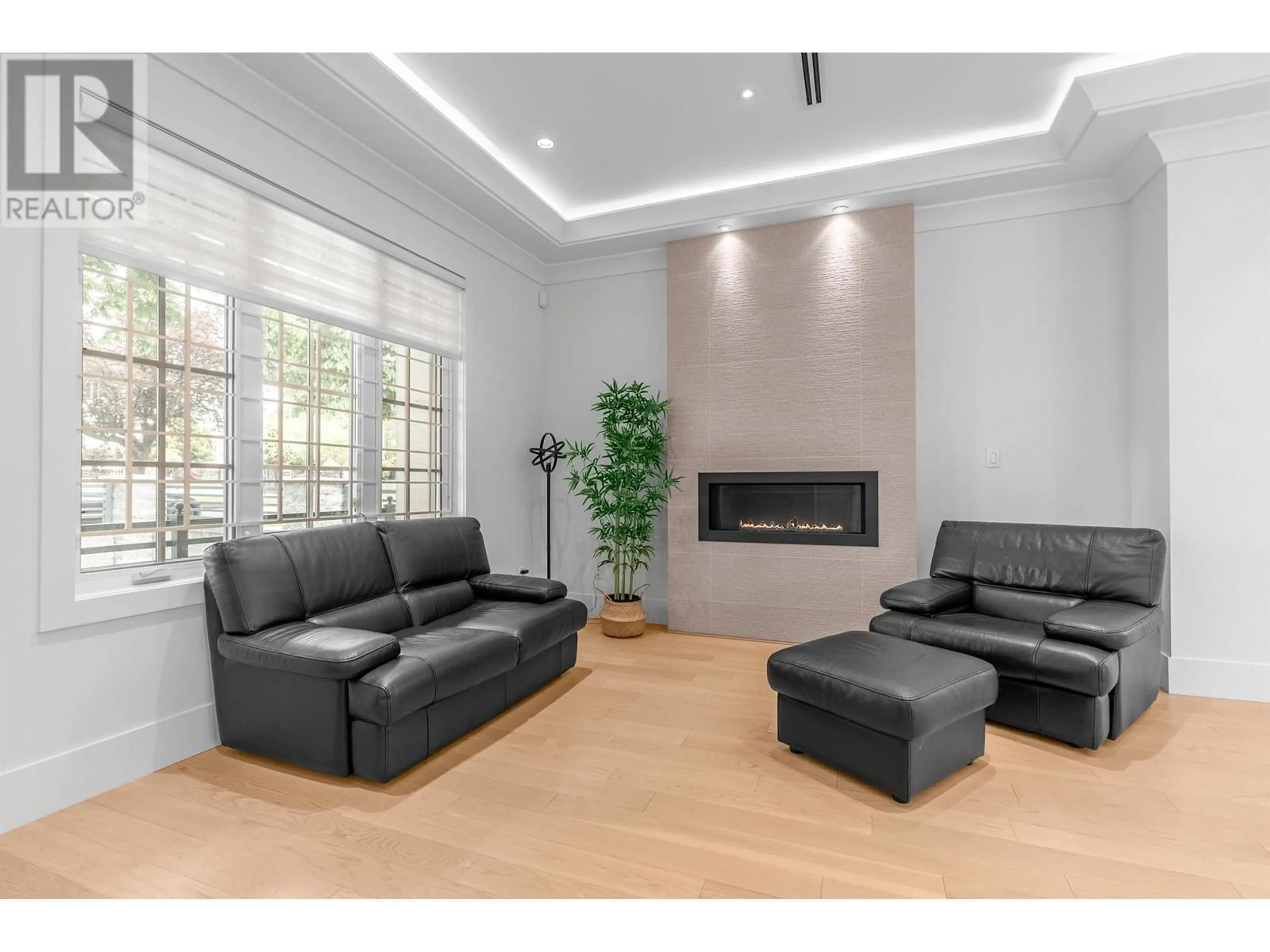 Living room with furniture, unknown for 1316 59TH AVENUE, Vancouver British Columbia V6P1Y5