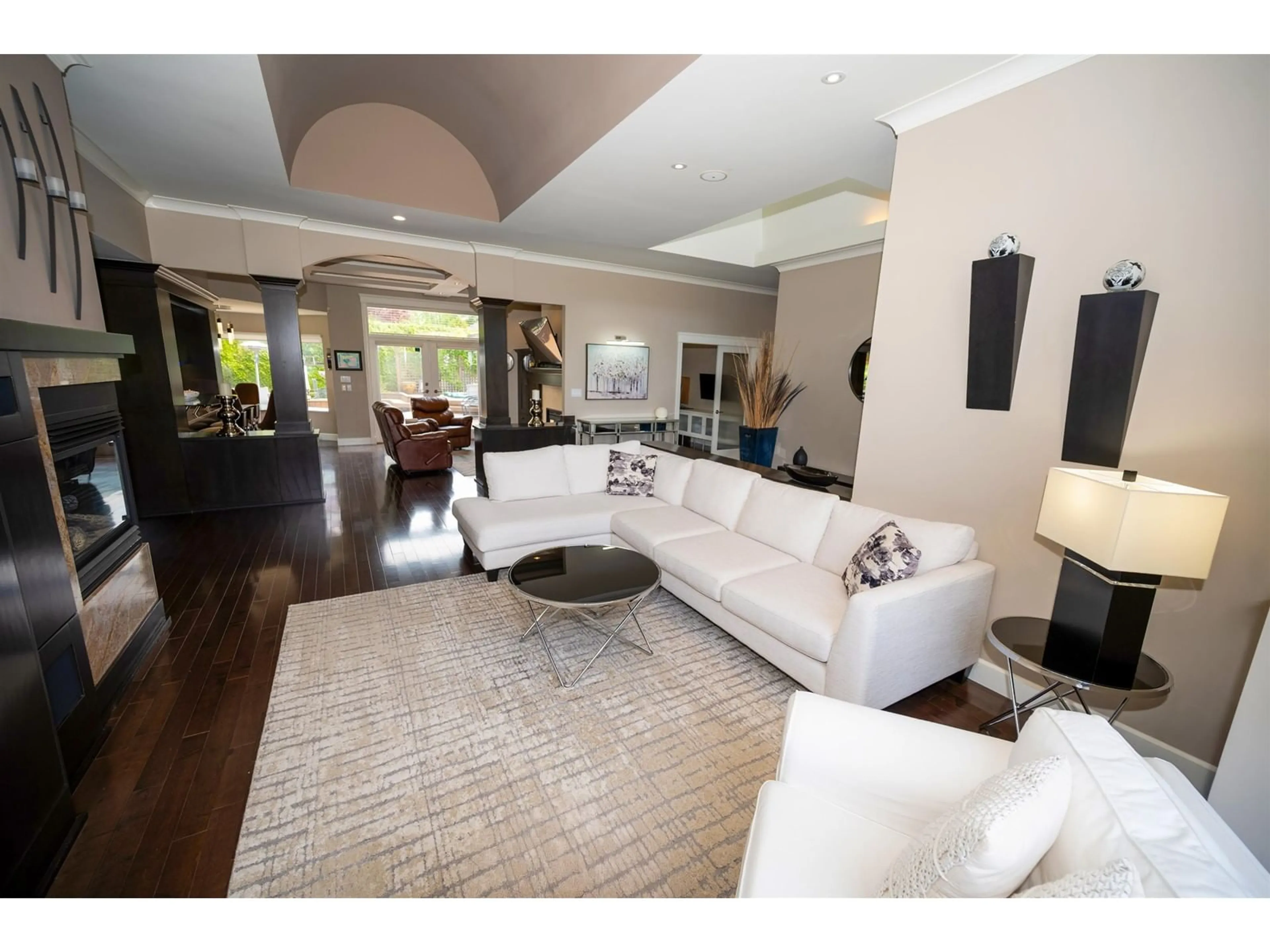 Living room with furniture, unknown for 2750 165, Surrey British Columbia V3Z9X2
