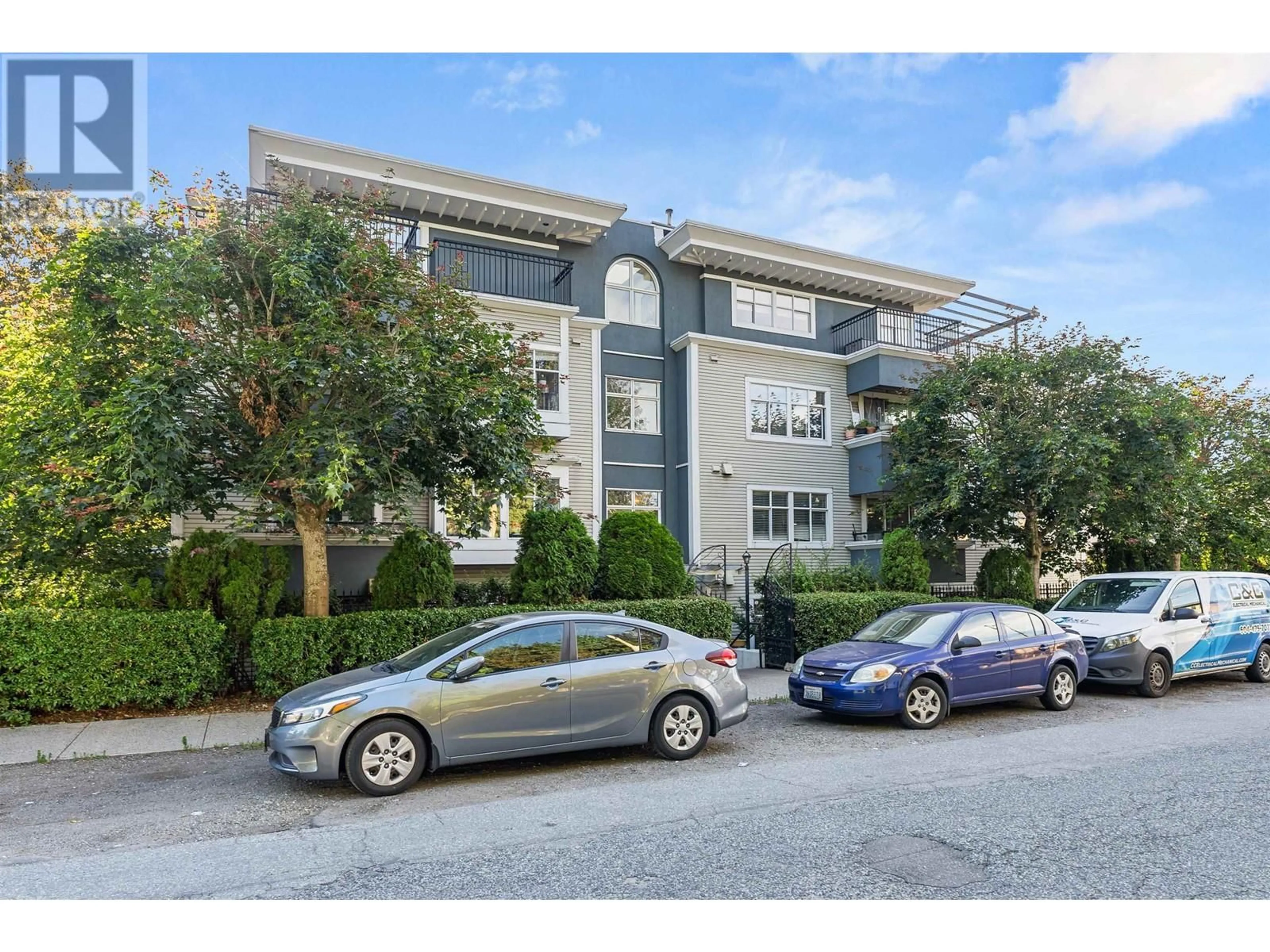 A pic from outside/outdoor area/front of a property/back of a property/a pic from drone, street for 401 - 29 TEMPLETON DRIVE, Vancouver British Columbia V5L4M9