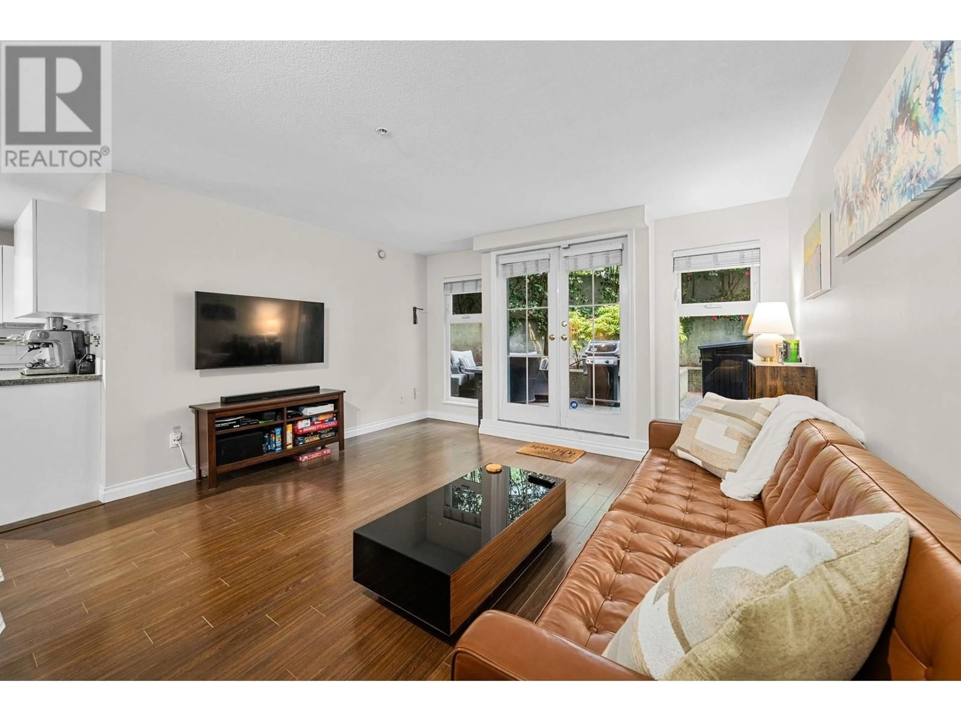 Living room with furniture, unknown for 106 - 1023 WOLFE AVENUE, Vancouver British Columbia V6H1V6