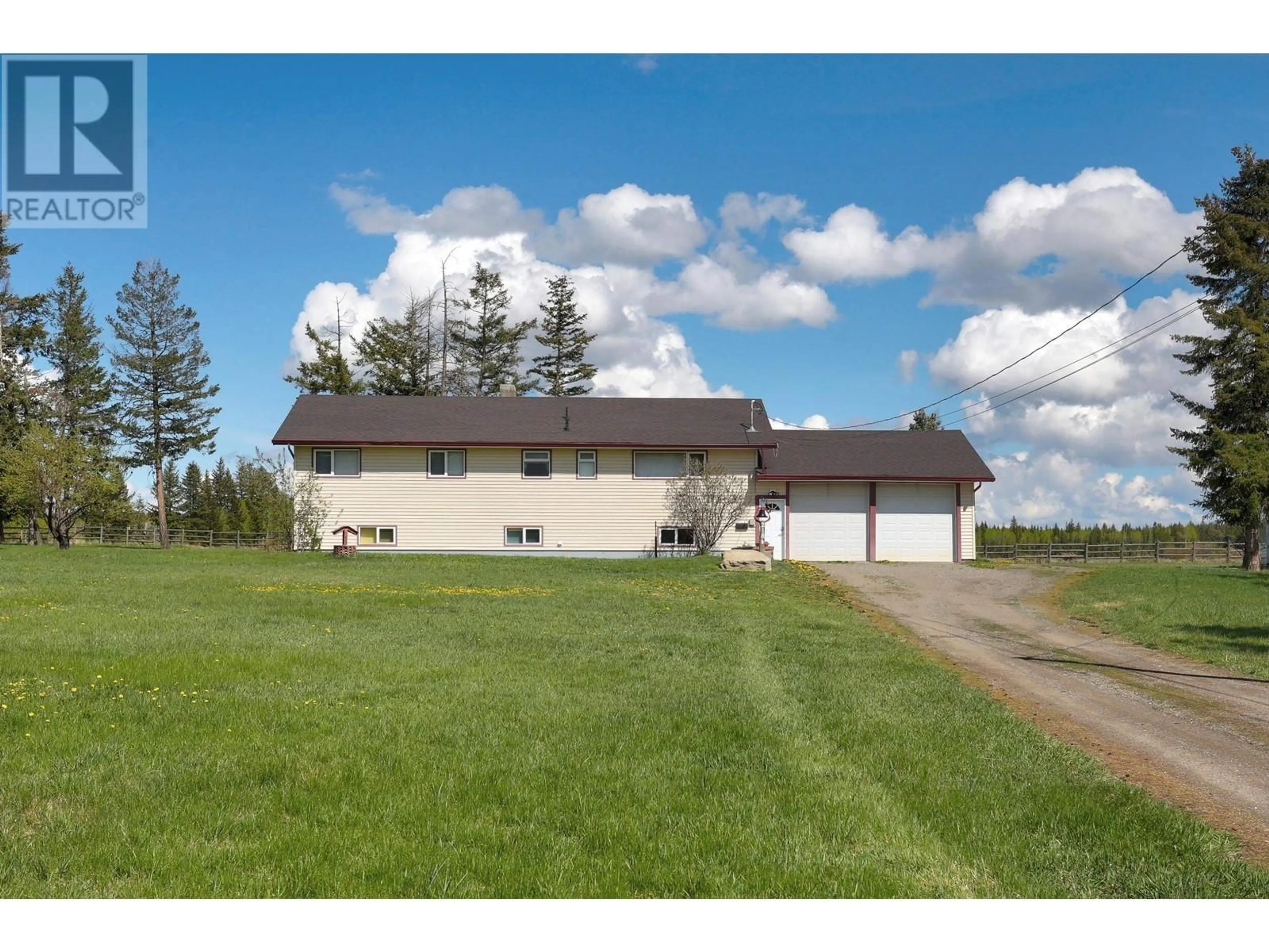 A pic from outside/outdoor area/front of a property/back of a property/a pic from drone, unknown for 2184 ENNS ROAD, Williams Lake British Columbia V2G5B7