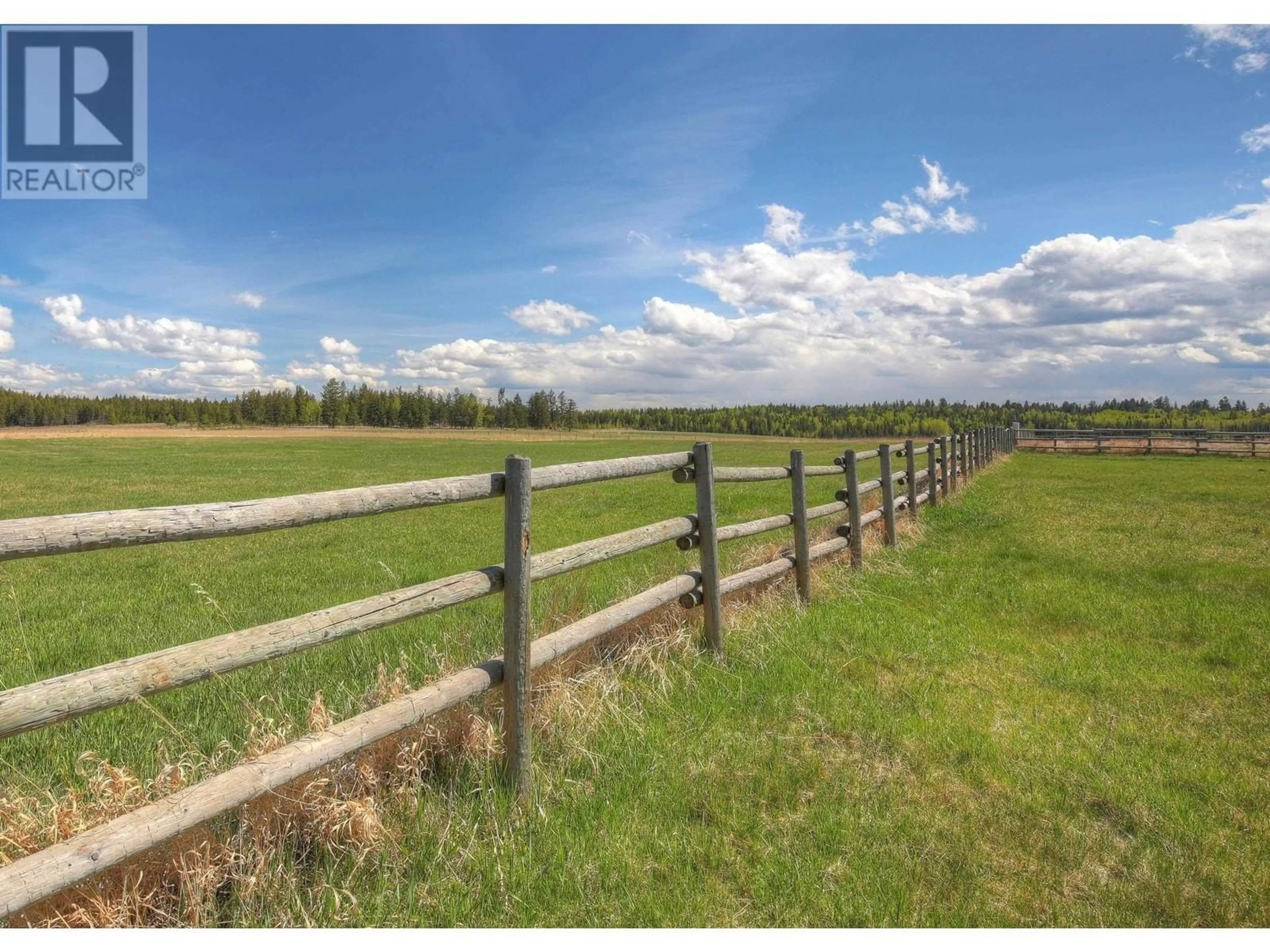 A pic from outside/outdoor area/front of a property/back of a property/a pic from drone, unknown for 2184 ENNS ROAD, Williams Lake British Columbia V2G5B7