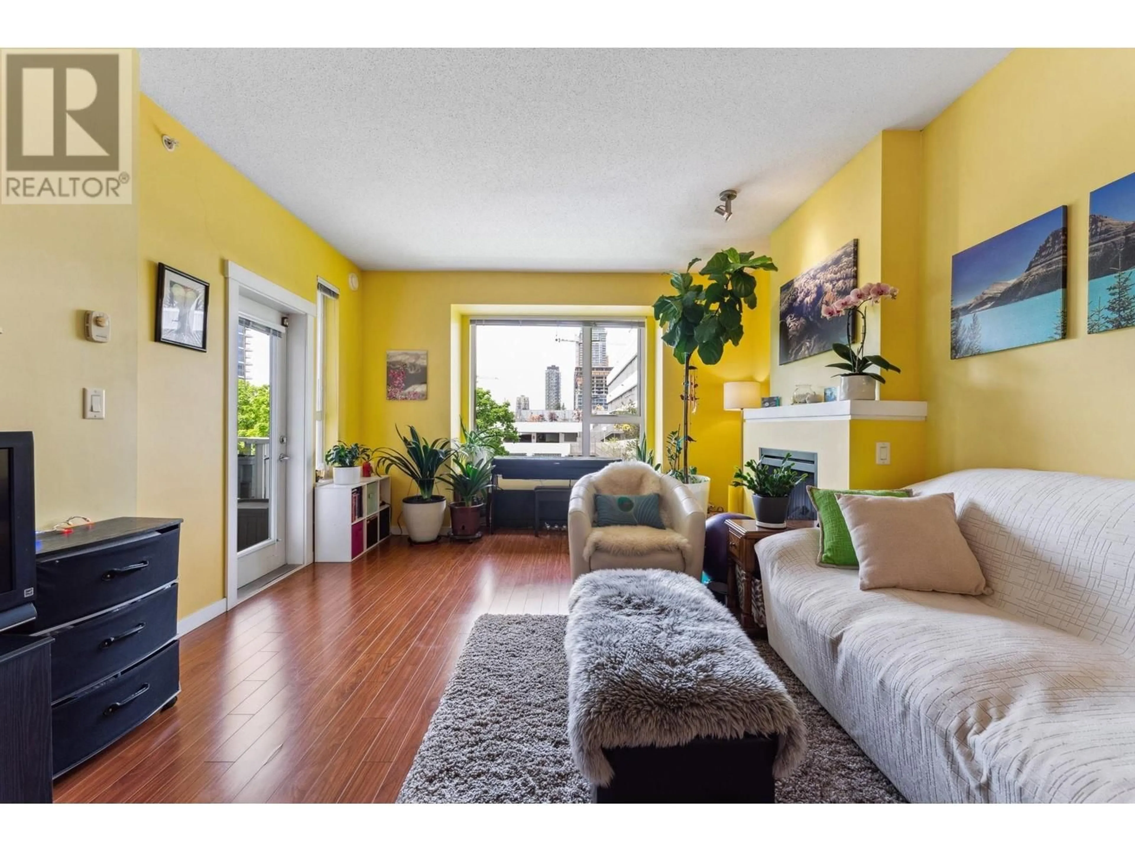 Living room with furniture, unknown for 410 - 4723 DAWSON STREET, Burnaby British Columbia V5C0A7