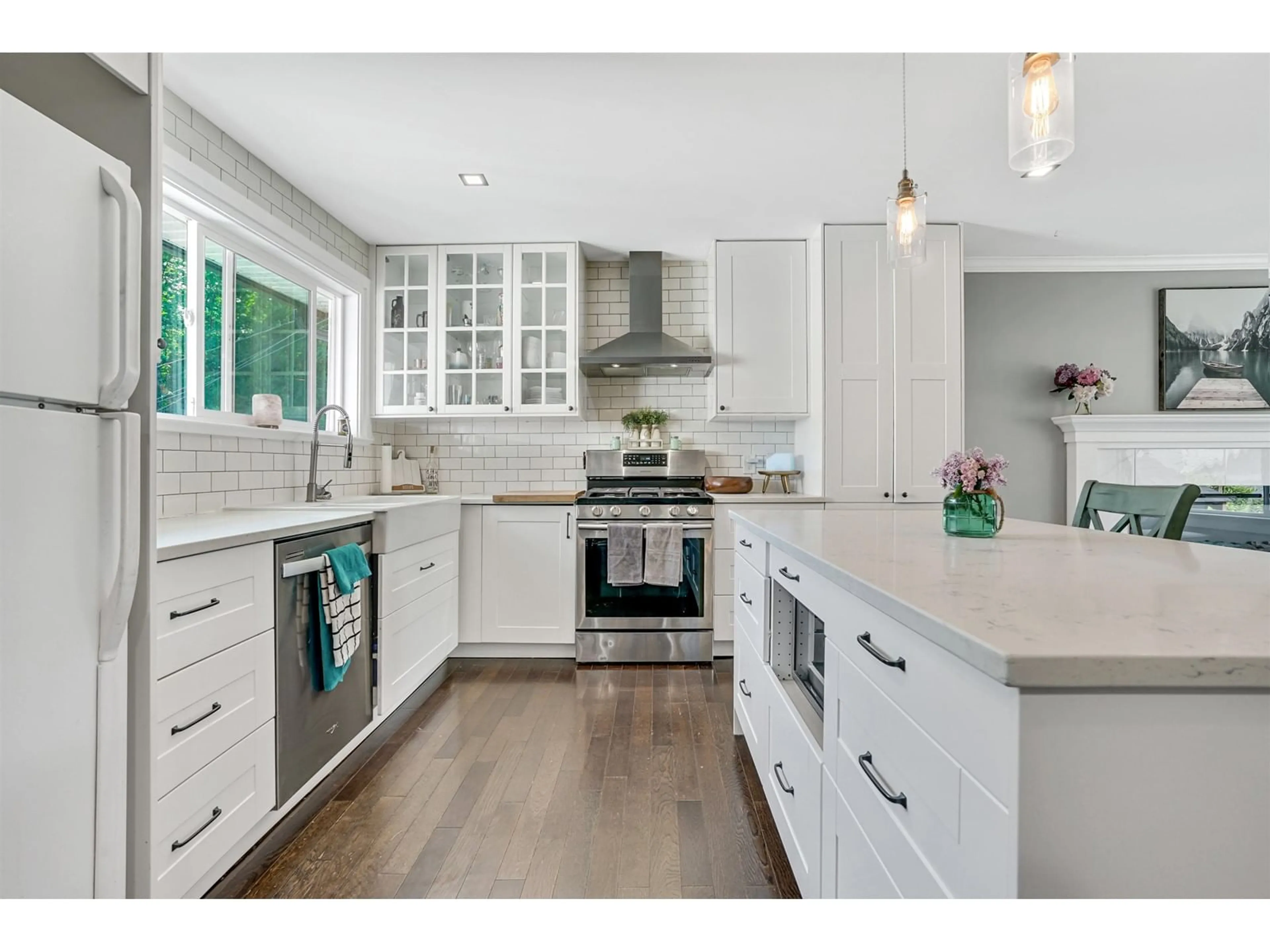 Open concept kitchen, unknown for 10135 BRENTWOOD DRIVE, Chilliwack British Columbia V2P6G5