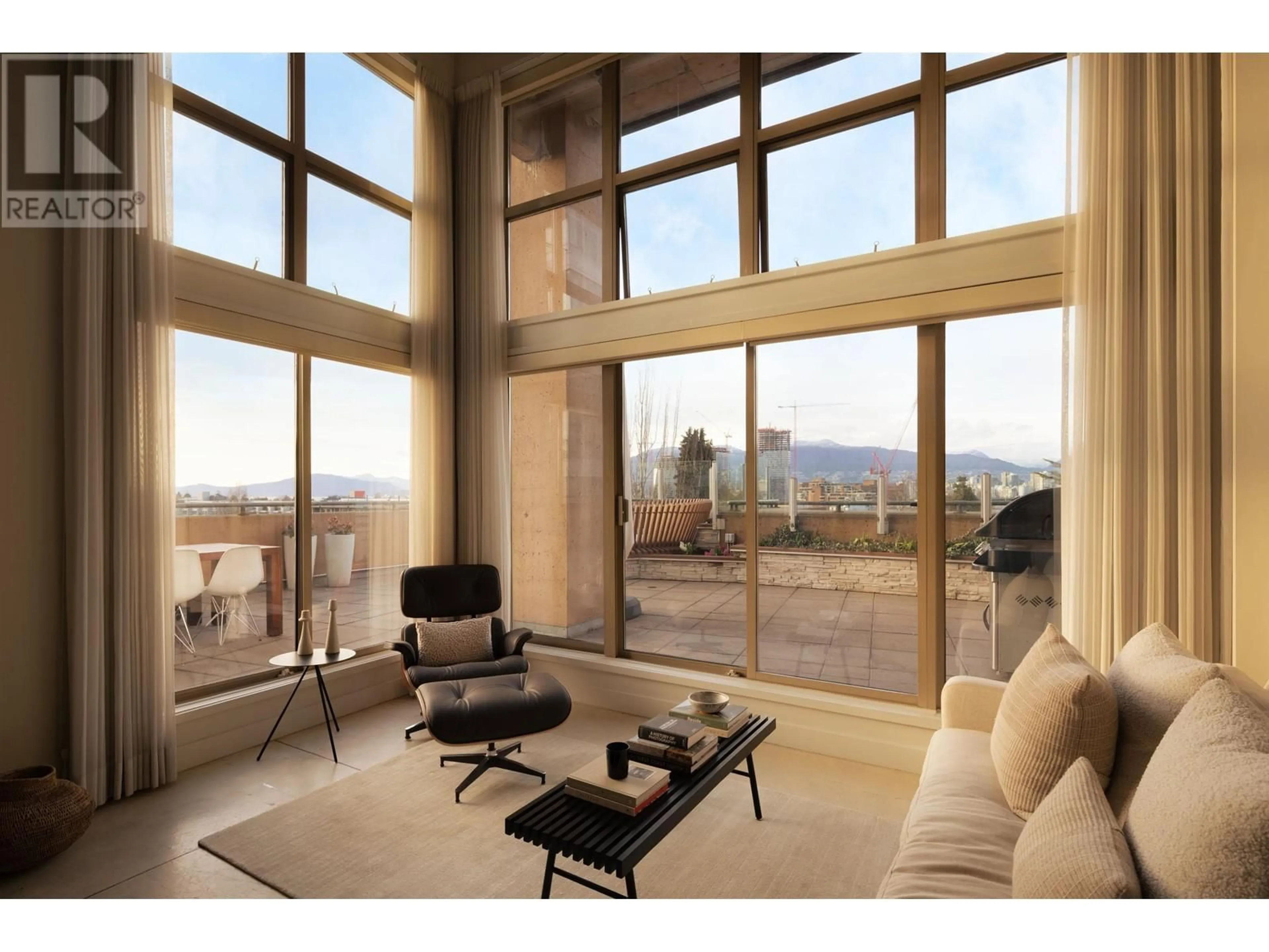 Living room with furniture, unknown for 406 - 1529 6TH AVENUE, Vancouver British Columbia V6J1R1