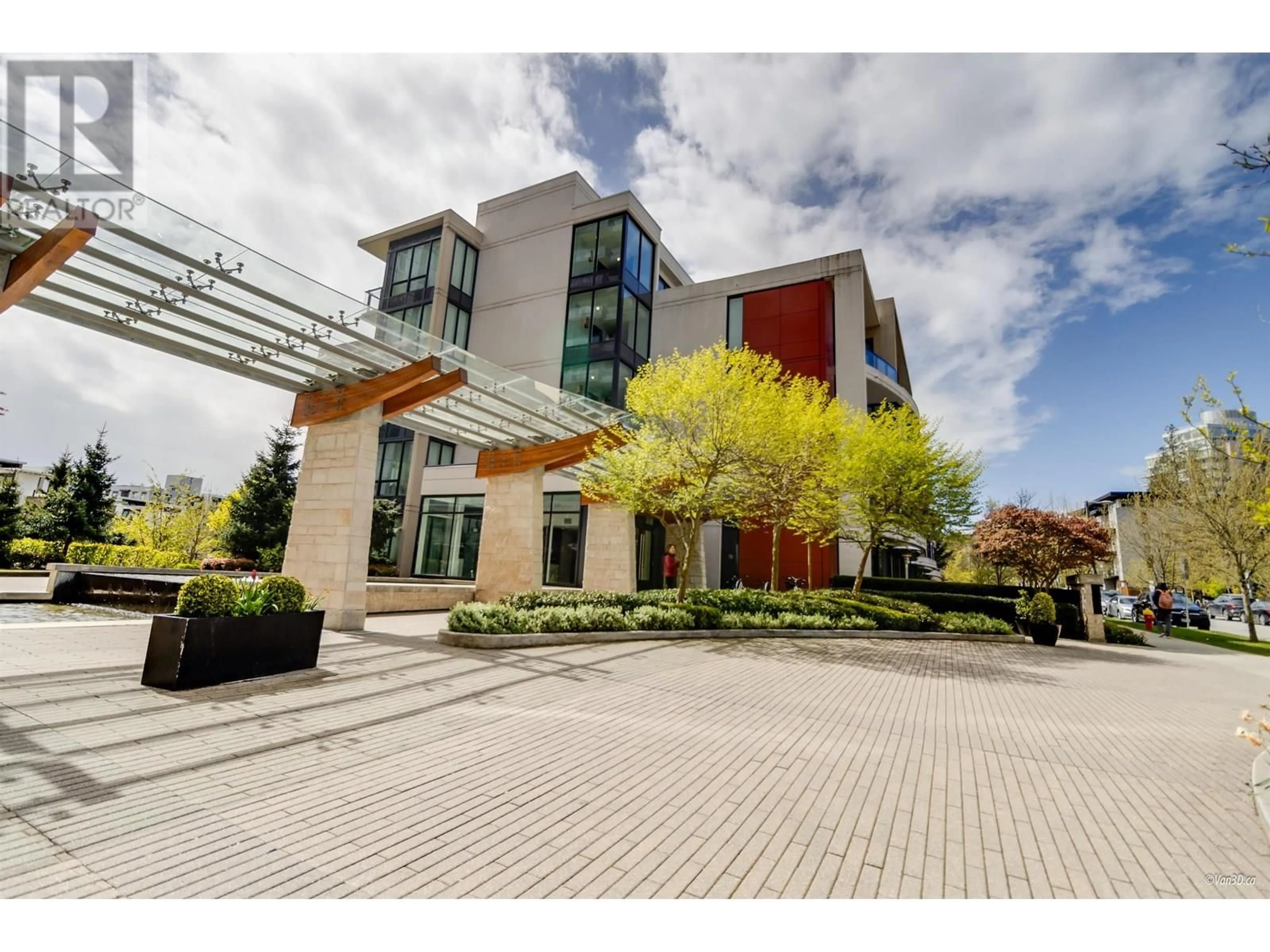 Indoor foyer for 208 - 5638 BIRNEY AVENUE, Vancouver British Columbia V6S0H8