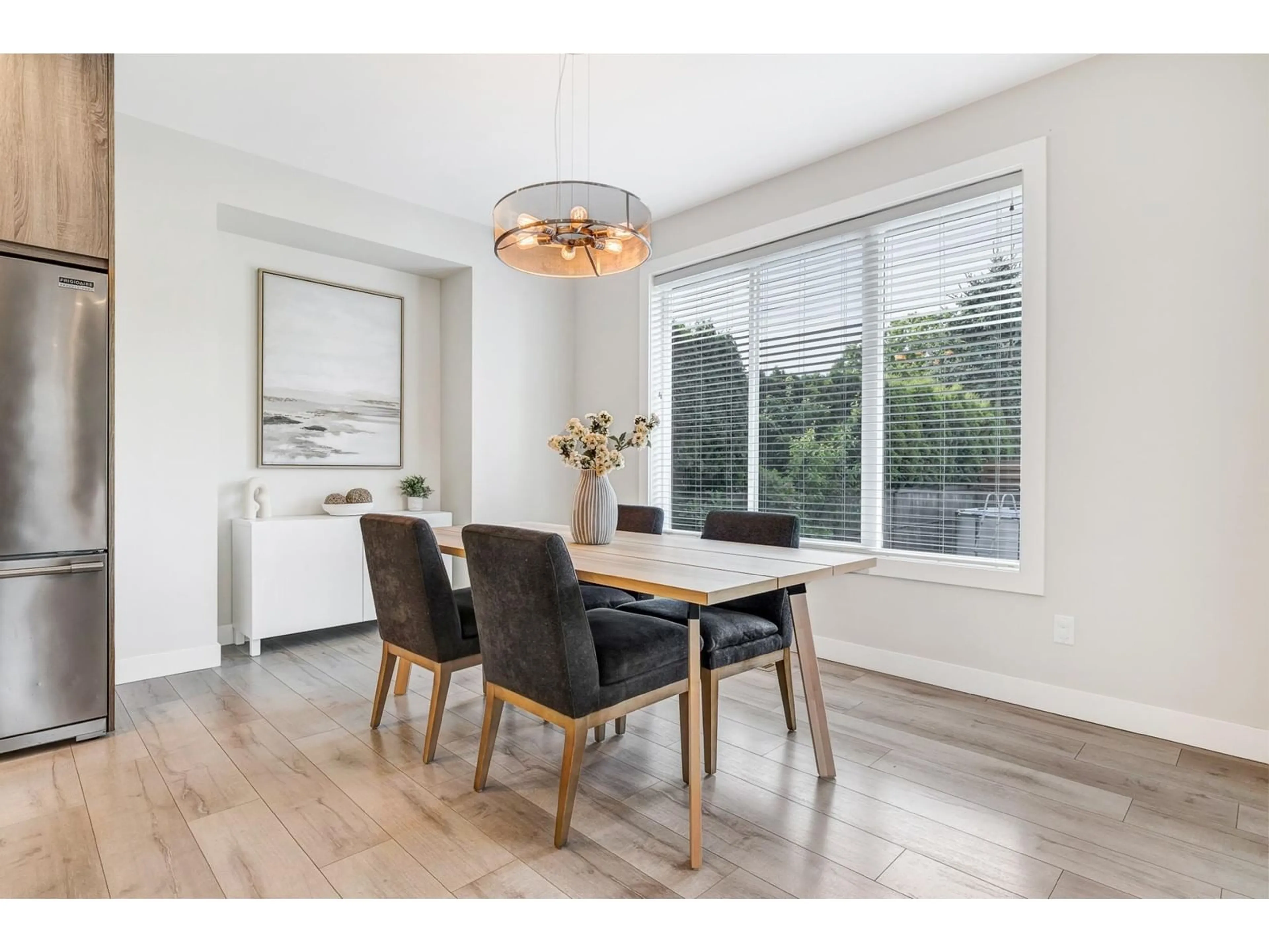 Dining room, wood/laminate floor for 45914 COLLINS DRIVE, Chilliwack British Columbia V2R2E1