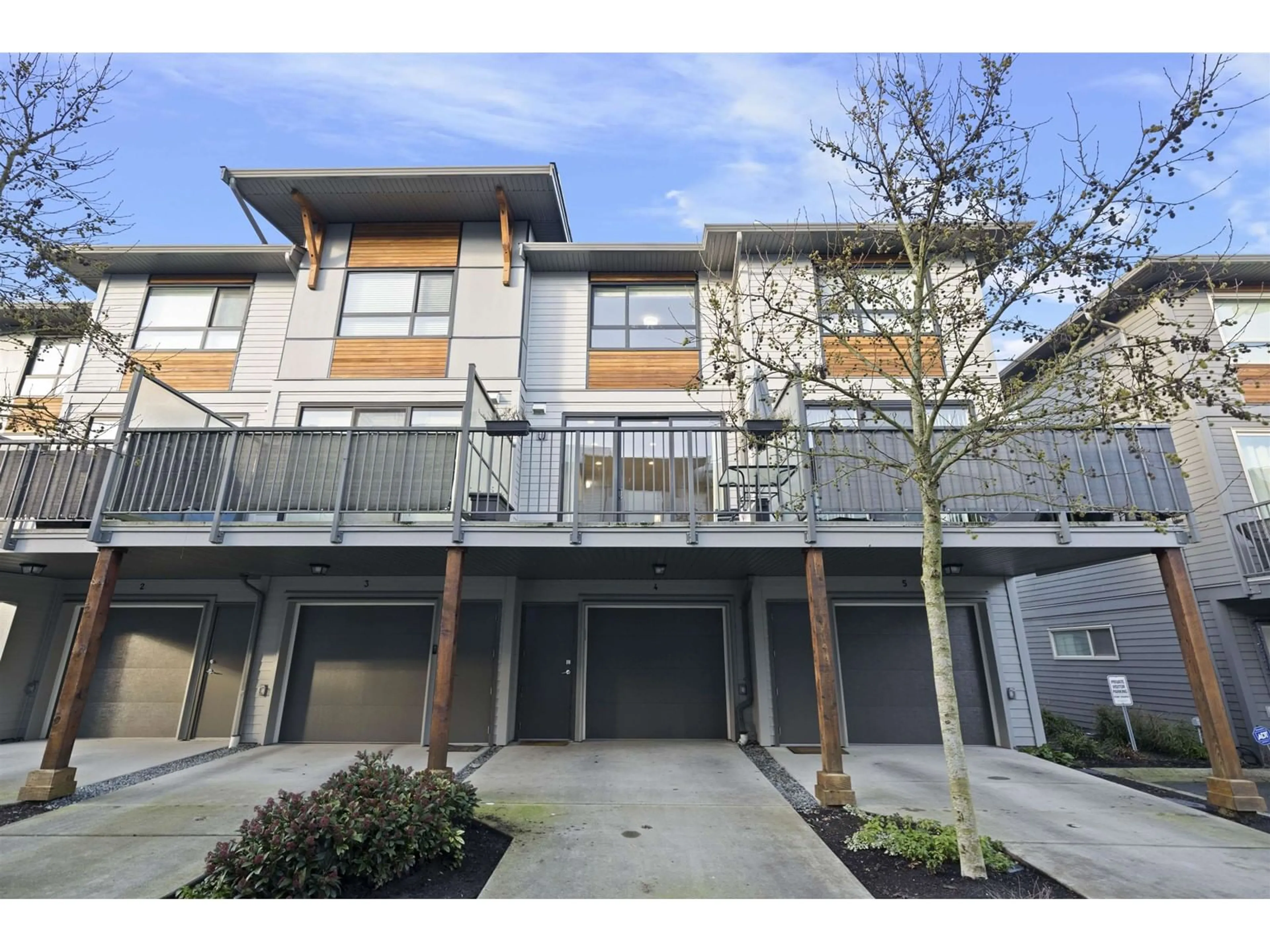 Unknown for 4 - 8508 204, Langley British Columbia V2Y0V8