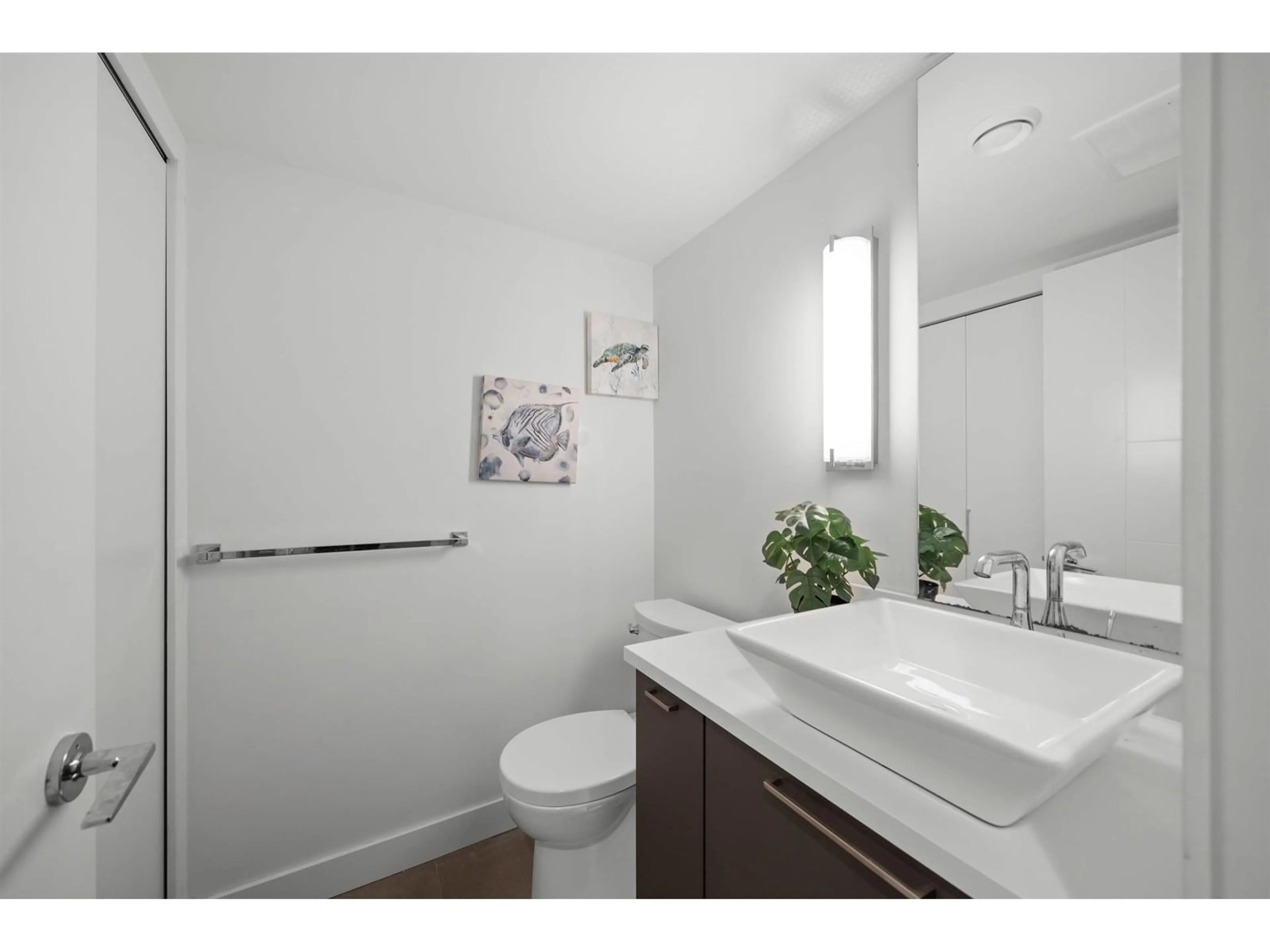 Standard bathroom, unknown for 4 - 8508 204, Langley British Columbia V2Y0V8