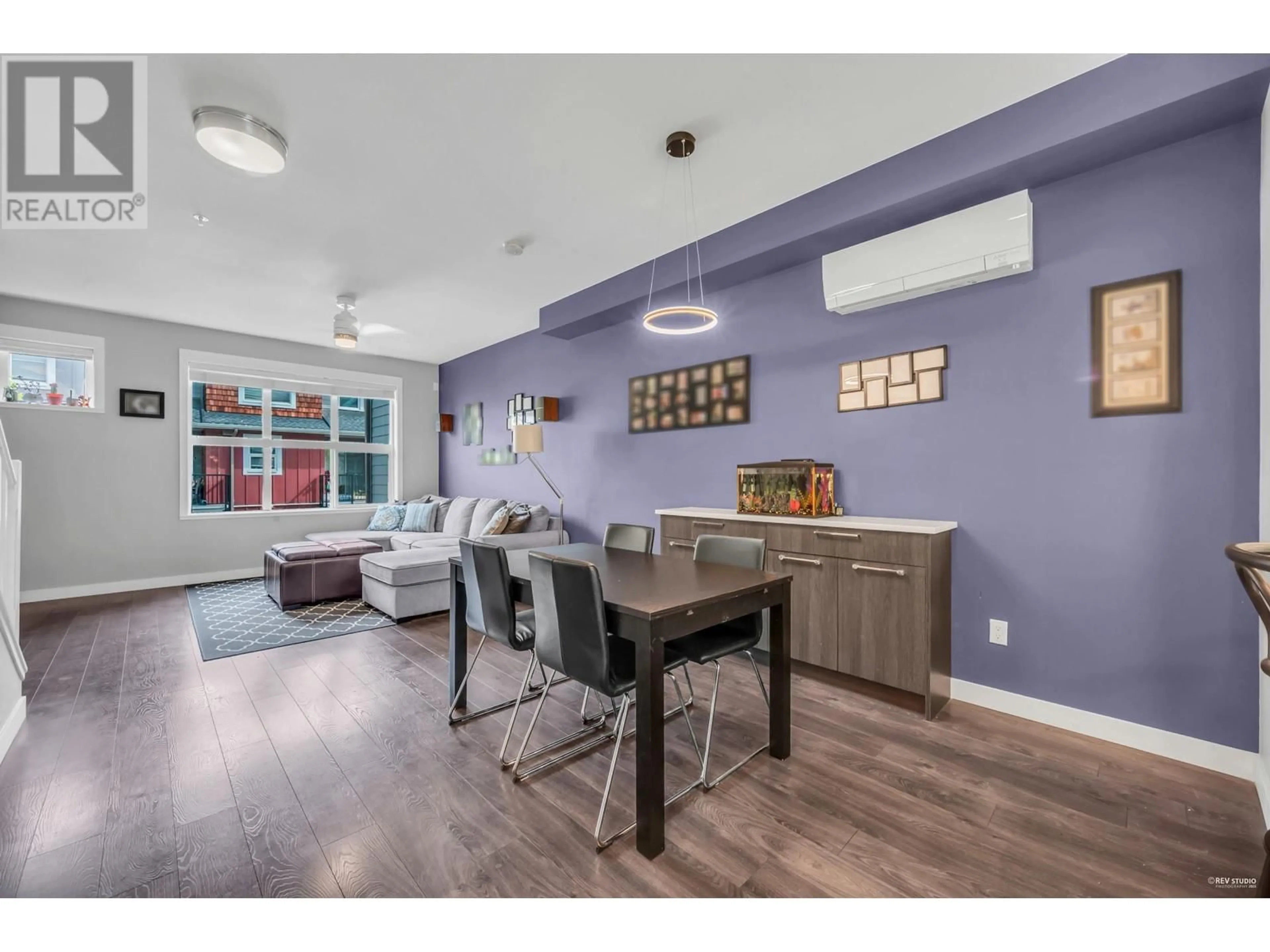 Open concept kitchen, wood/laminate floor for 18 - 2150 SALISBURY AVENUE, Port Coquitlam British Columbia V3B0N5