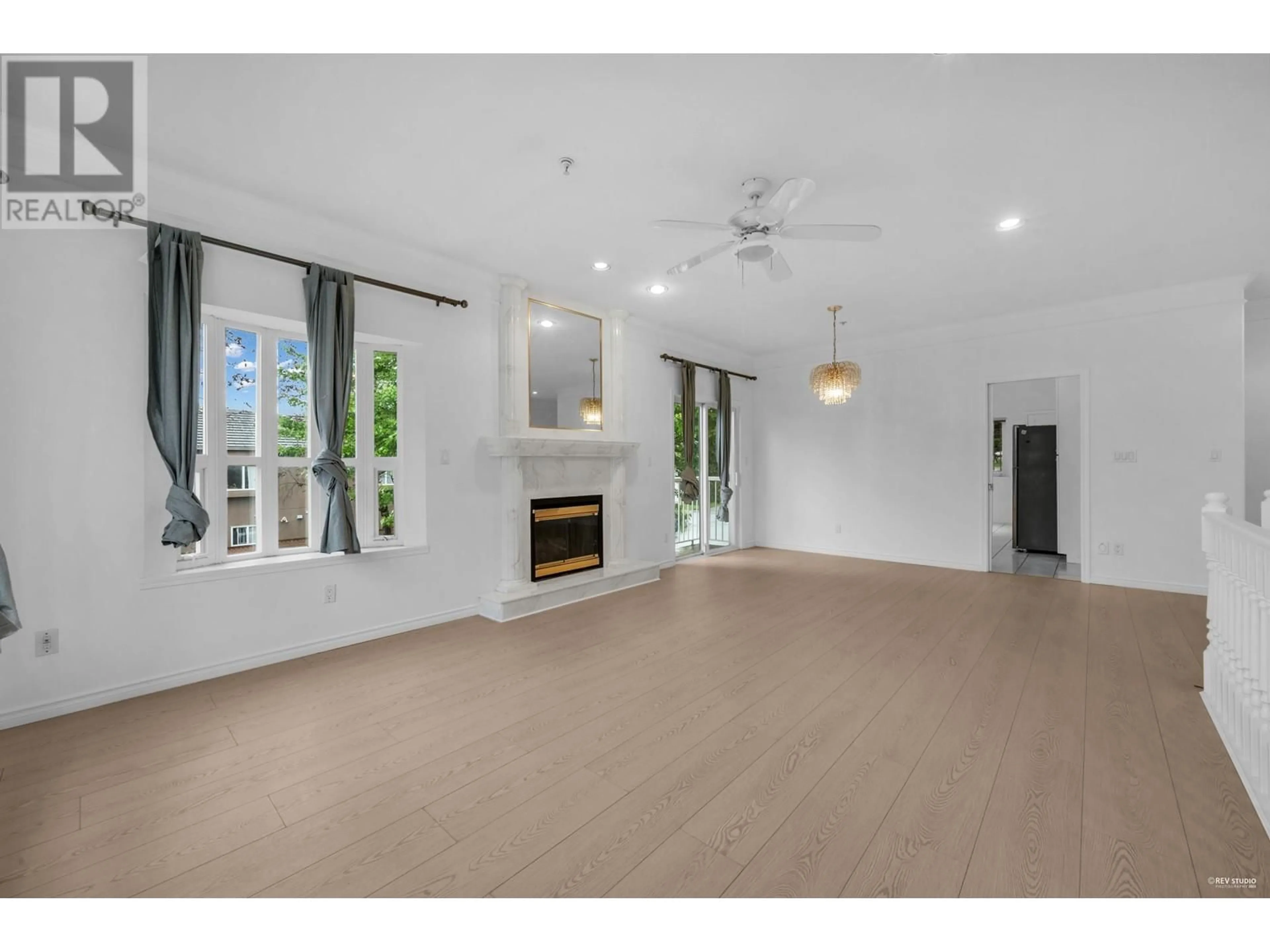 A pic of a room for 3190 GRANT STREET, Vancouver British Columbia V5K3H9