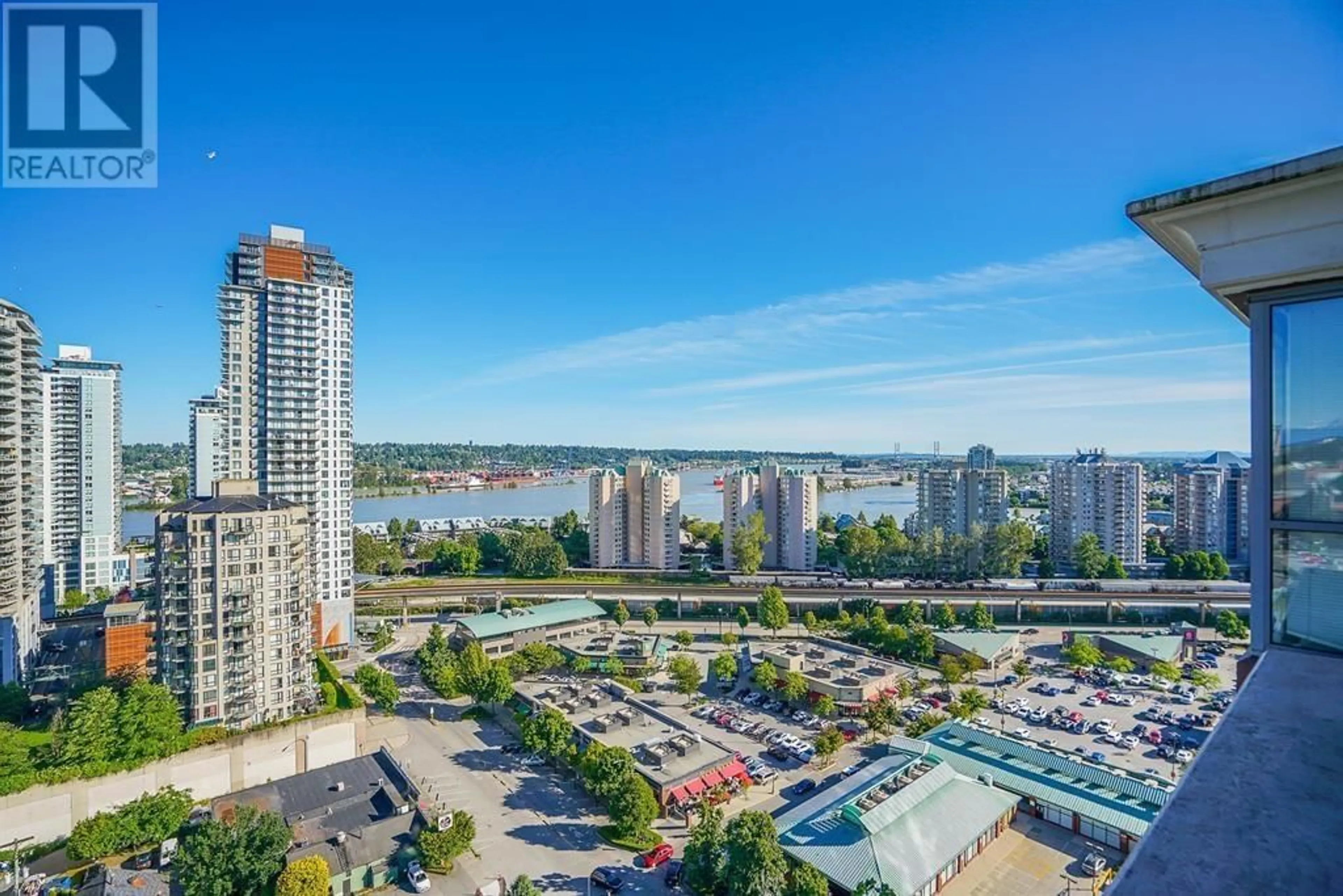 A pic from outside/outdoor area/front of a property/back of a property/a pic from drone, city buildings view from balcony for 1801 - 850 ROYAL AVENUE, New Westminster British Columbia V3M1A5