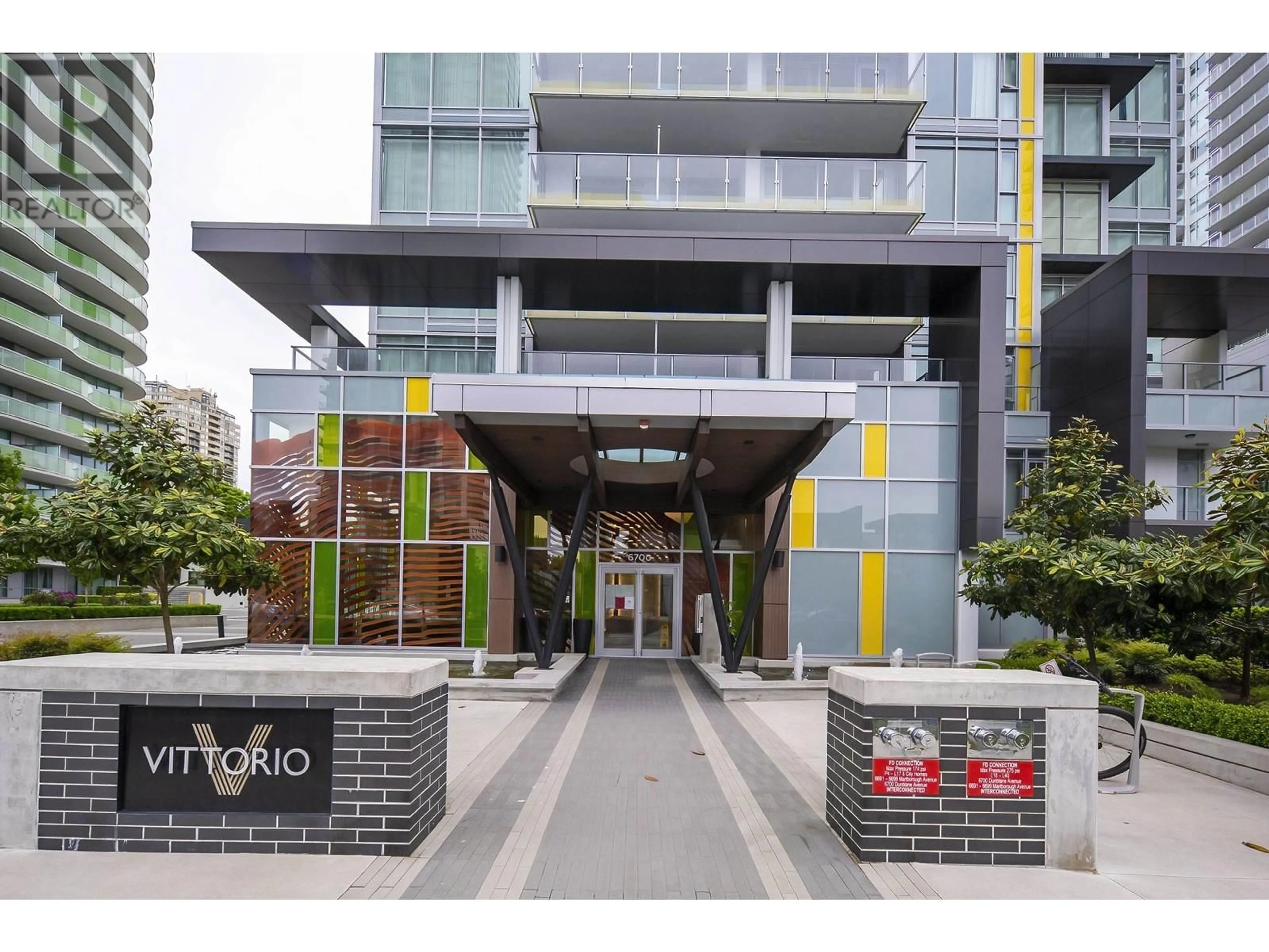 Indoor foyer for 1906 - 6700 DUNBLANE AVENUE, Burnaby British Columbia V5H0J3
