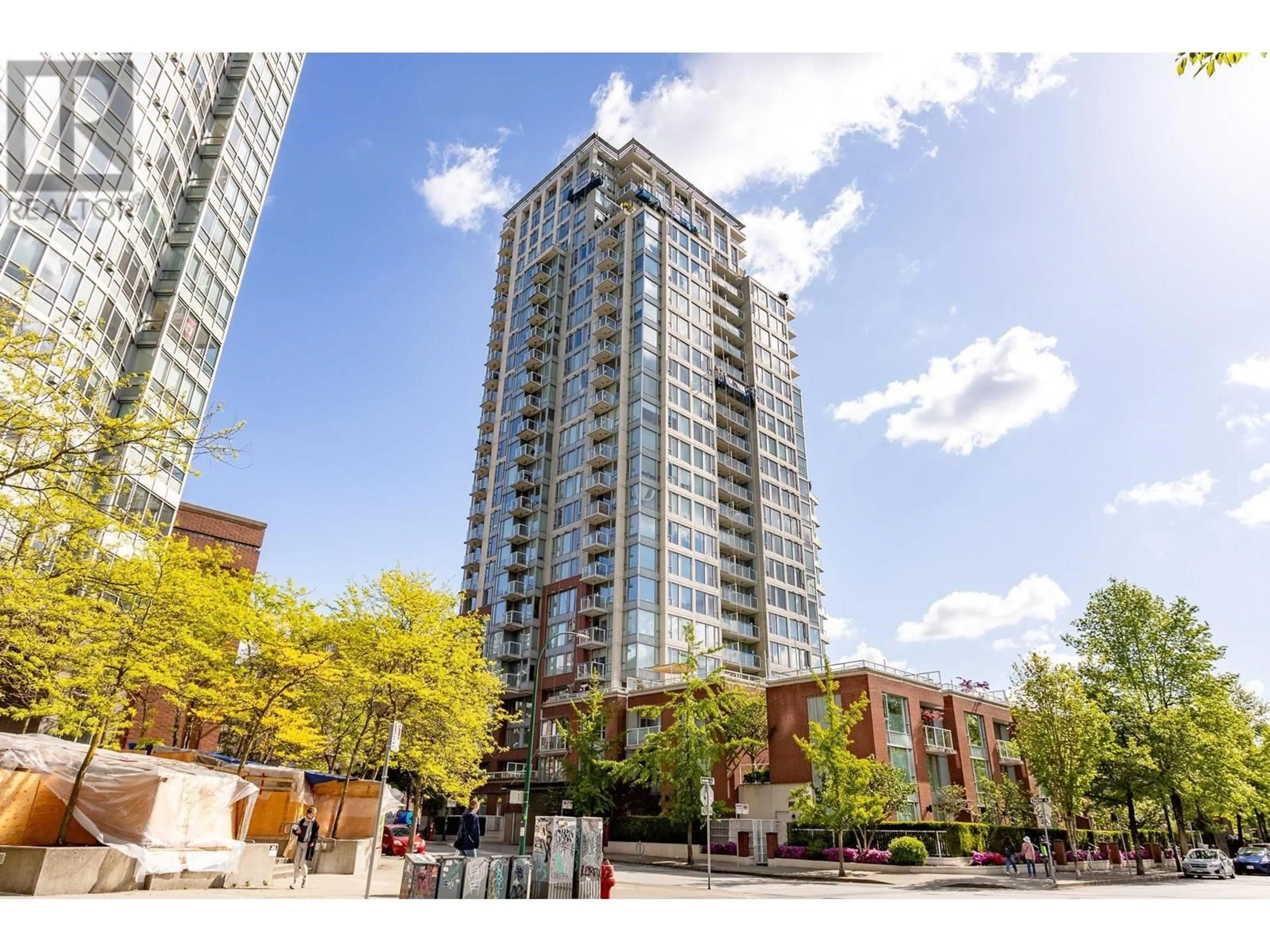 Patio, street for 1205 - 550 TAYLOR STREET, Vancouver British Columbia V6B1R1