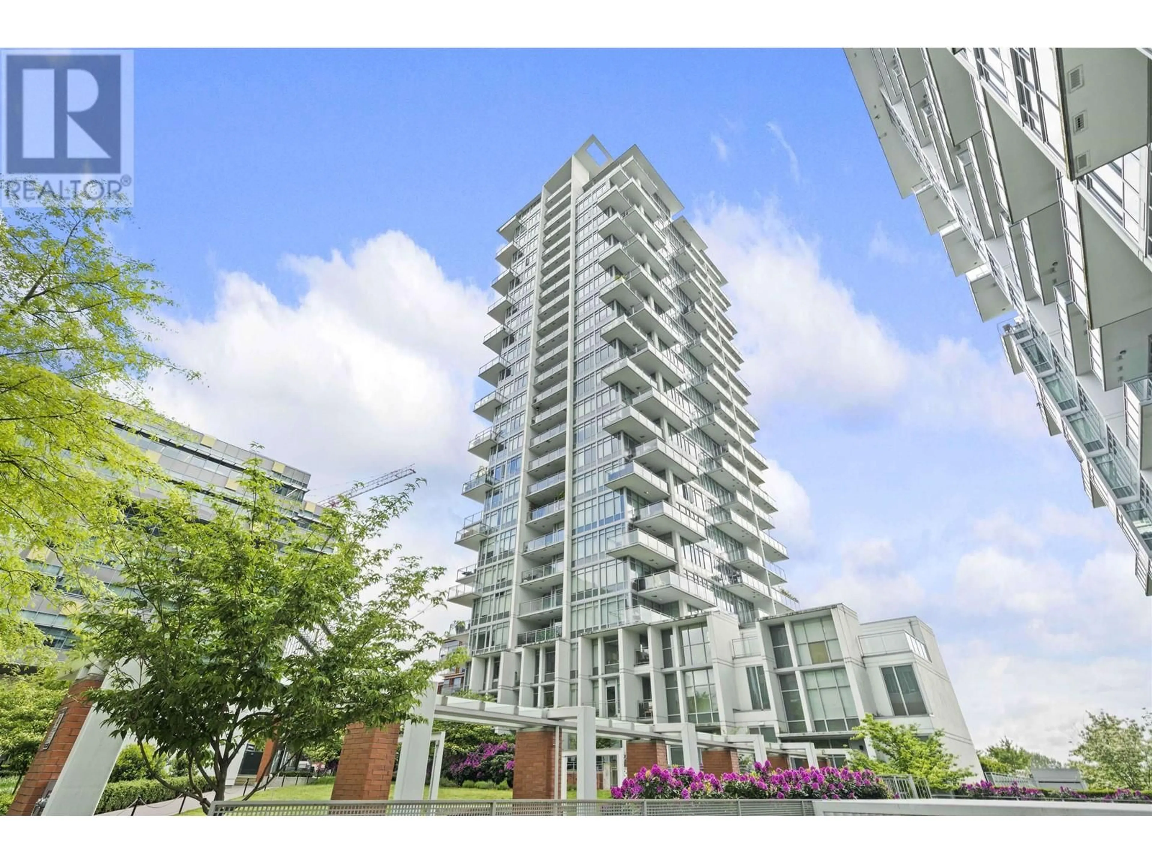Indoor foyer for 713 - 258 NELSON'S COURT, New Westminster British Columbia V3L0J9