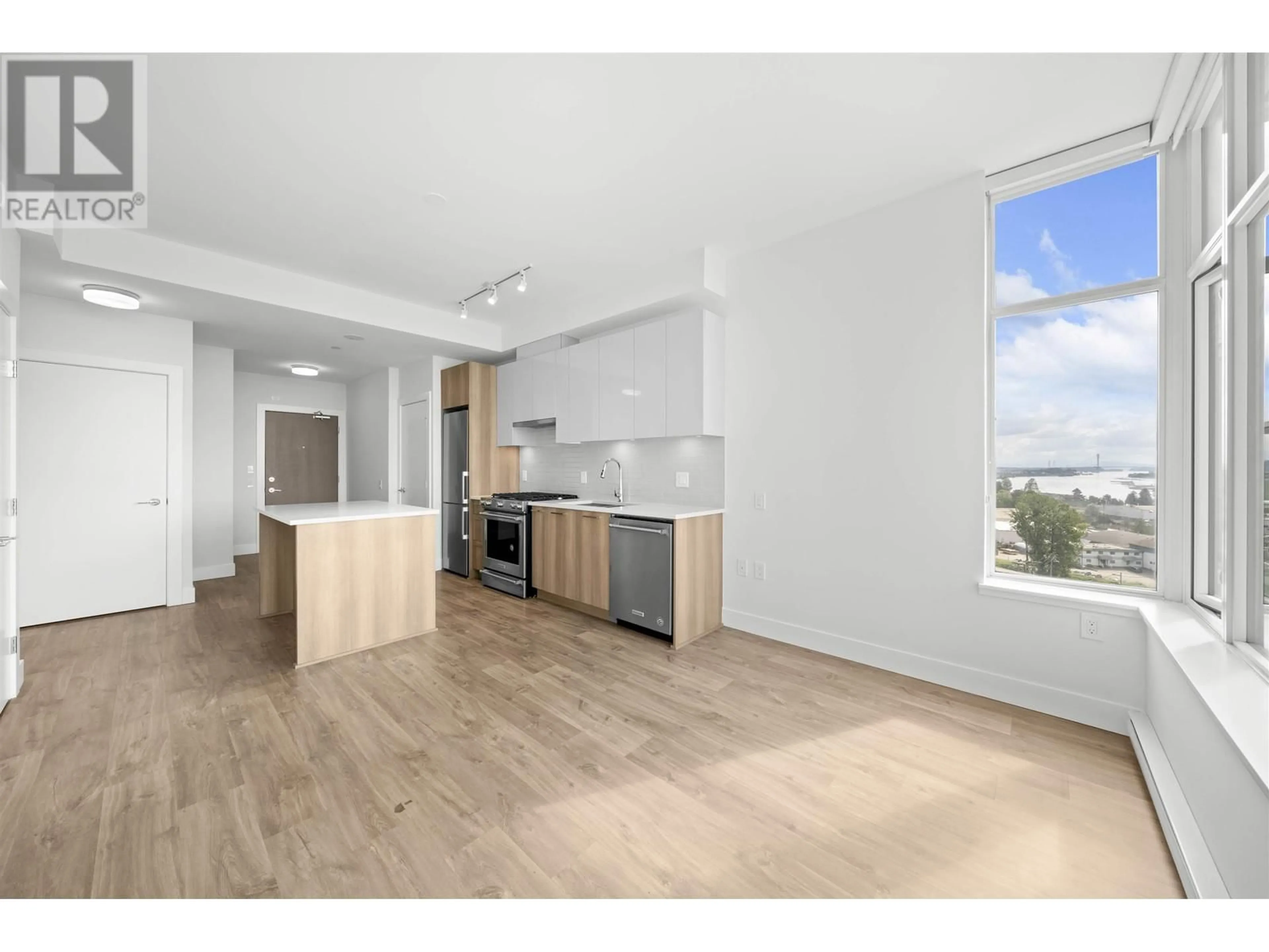 Open concept kitchen, unknown for 713 - 258 NELSON'S COURT, New Westminster British Columbia V3L0J9
