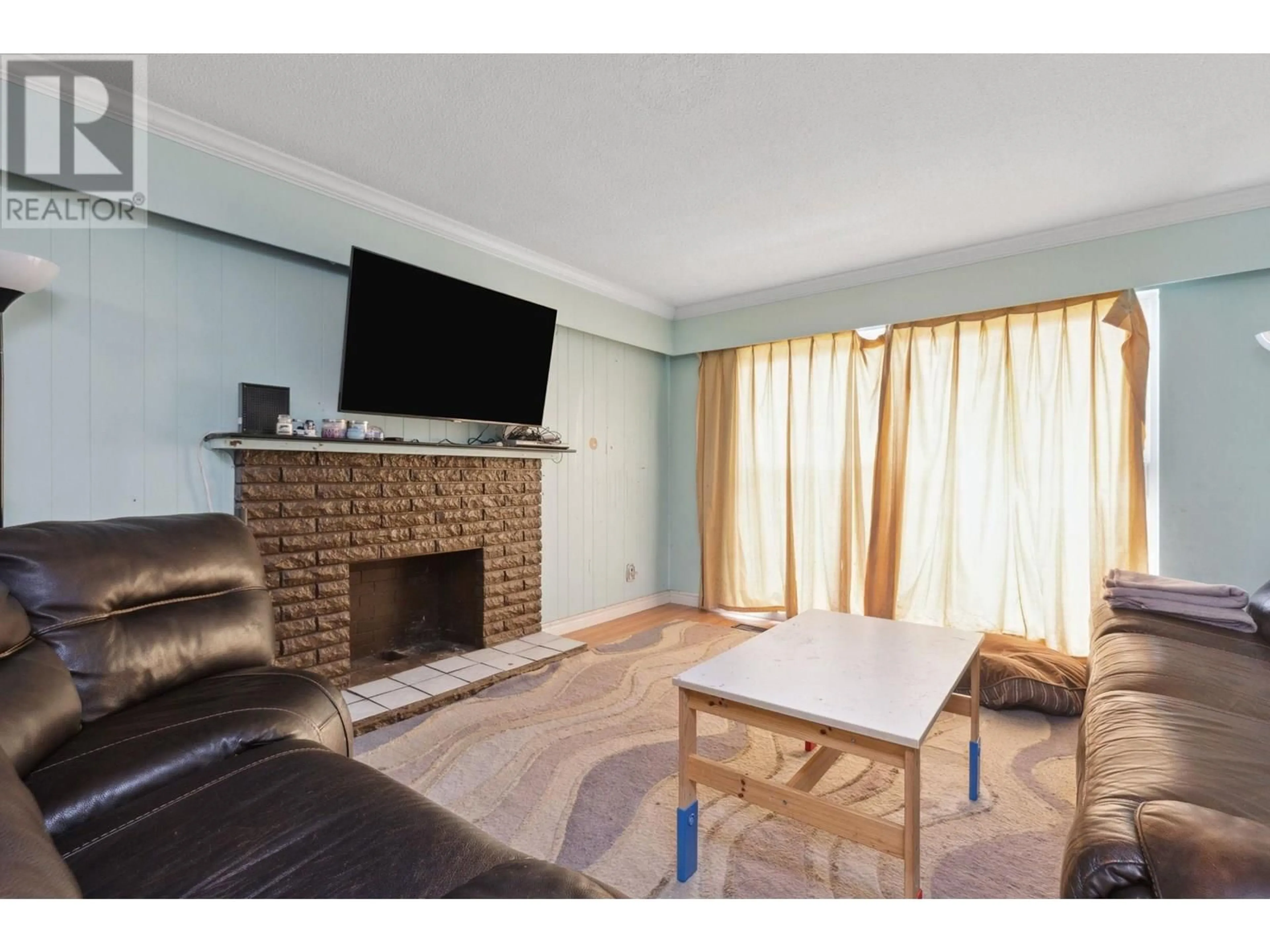 Living room with furniture, unknown for 829 MARINE DRIVE, Vancouver British Columbia V5X2V2