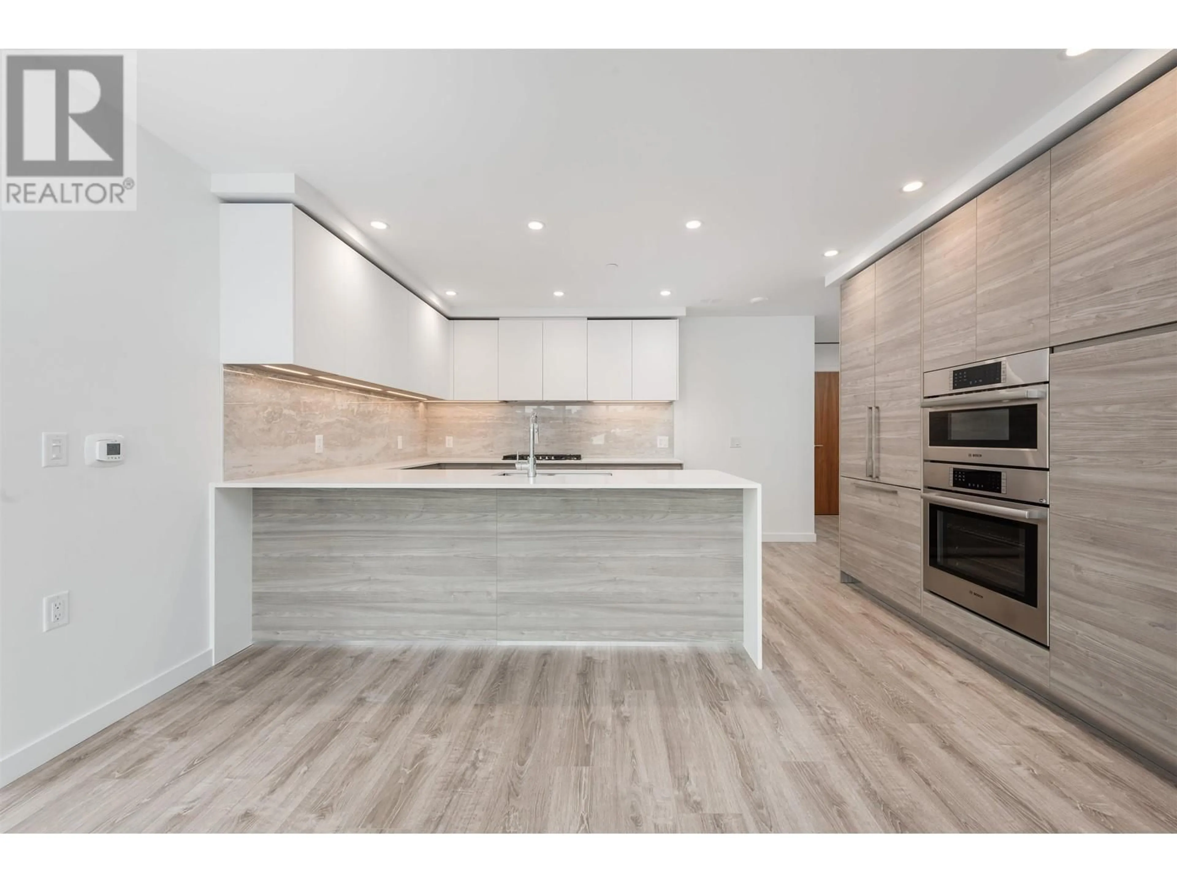 Open concept kitchen, unknown for 903 - 660 QUAYSIDE DRIVE, New Westminster British Columbia V3M0P2