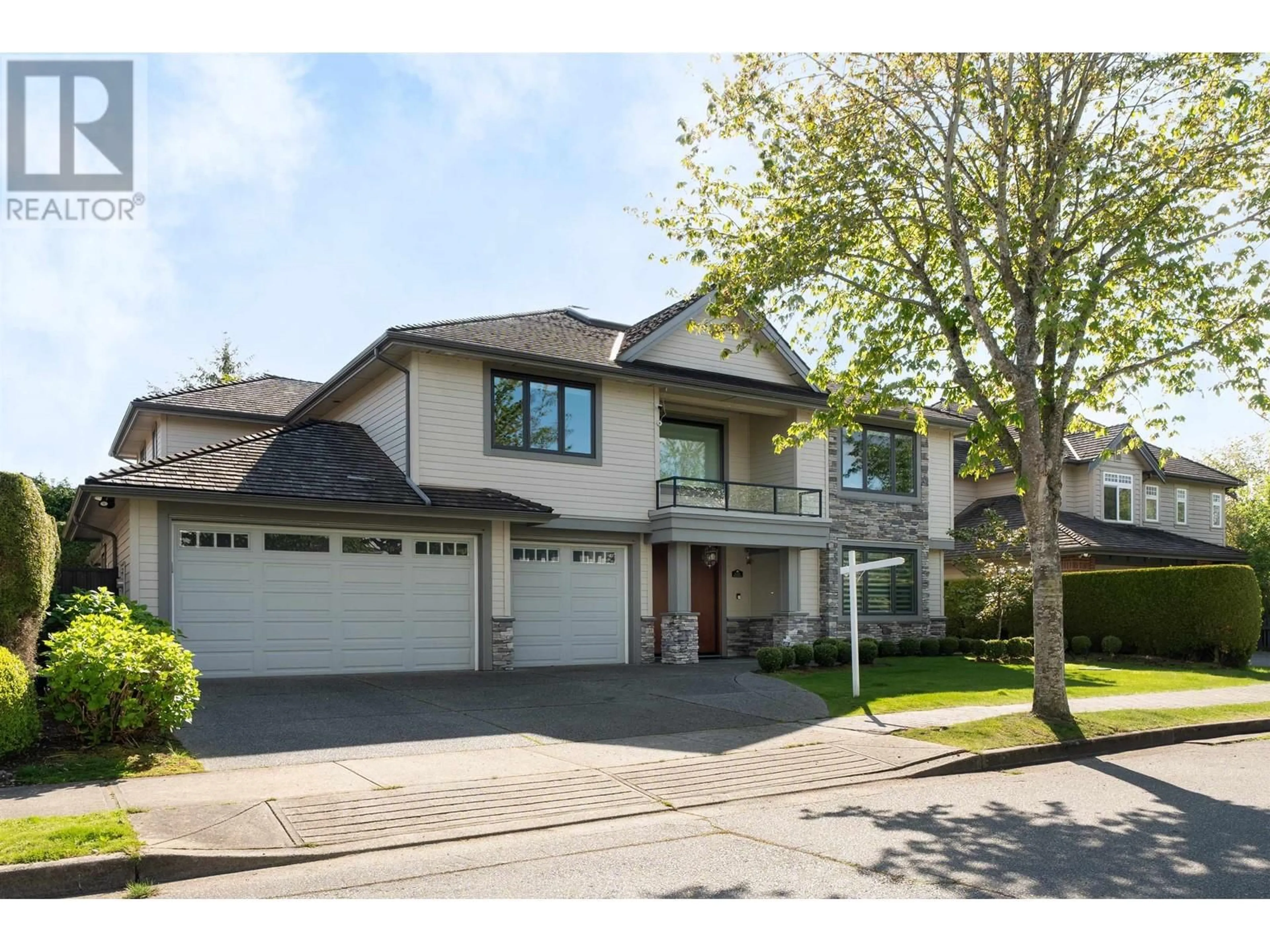 Home with vinyl exterior material, street for 6331 PEARKES DRIVE, Richmond British Columbia V7C5R3