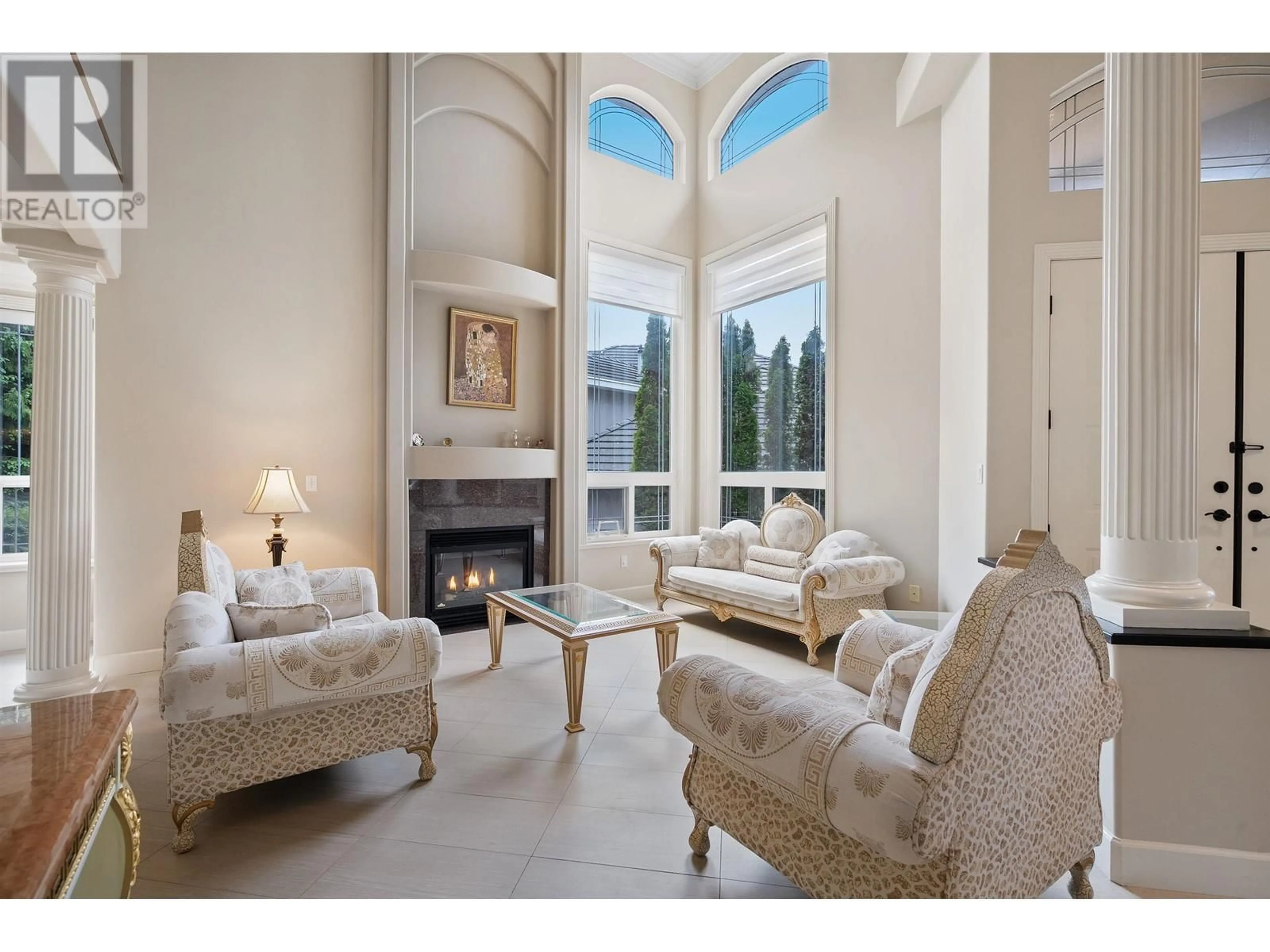 Living room with furniture, unknown for 2989 FORESTRIDGE PLACE, Coquitlam British Columbia V3E3M6