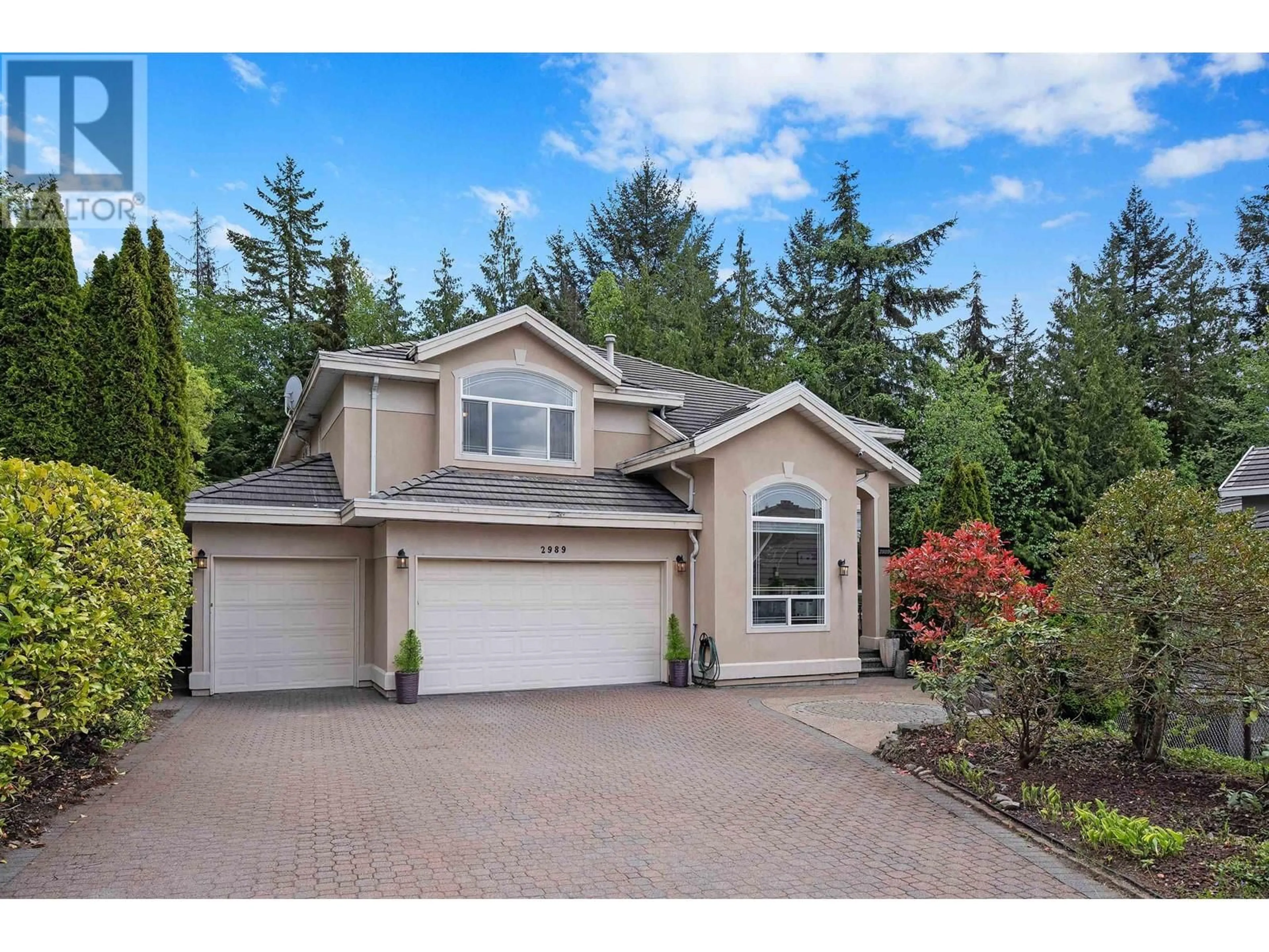 Home with vinyl exterior material, street for 2989 FORESTRIDGE PLACE, Coquitlam British Columbia V3E3M6