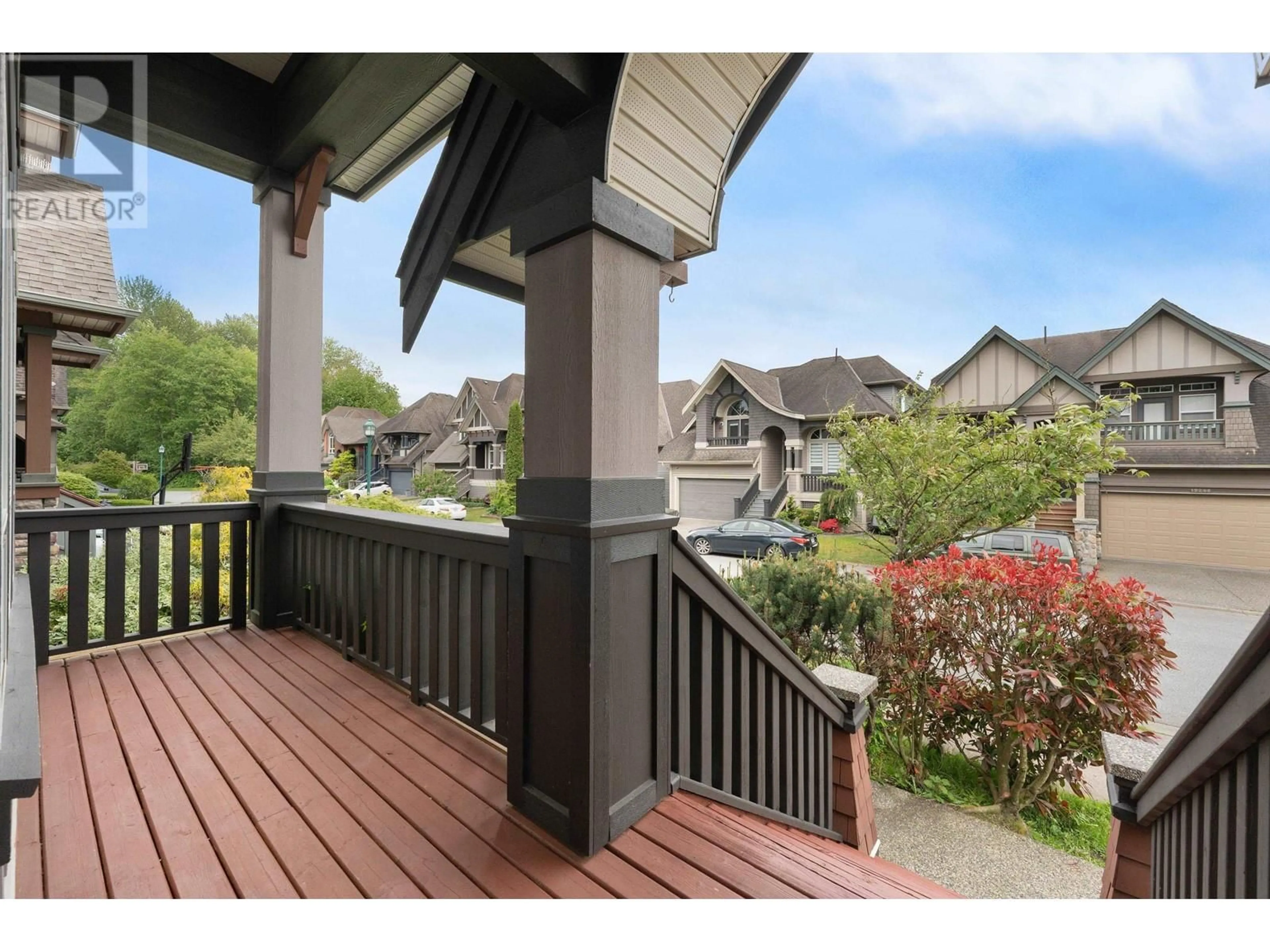 Patio, unknown for 19243 FIELDSTONE WALK, Pitt Meadows British Columbia V3Y2X1