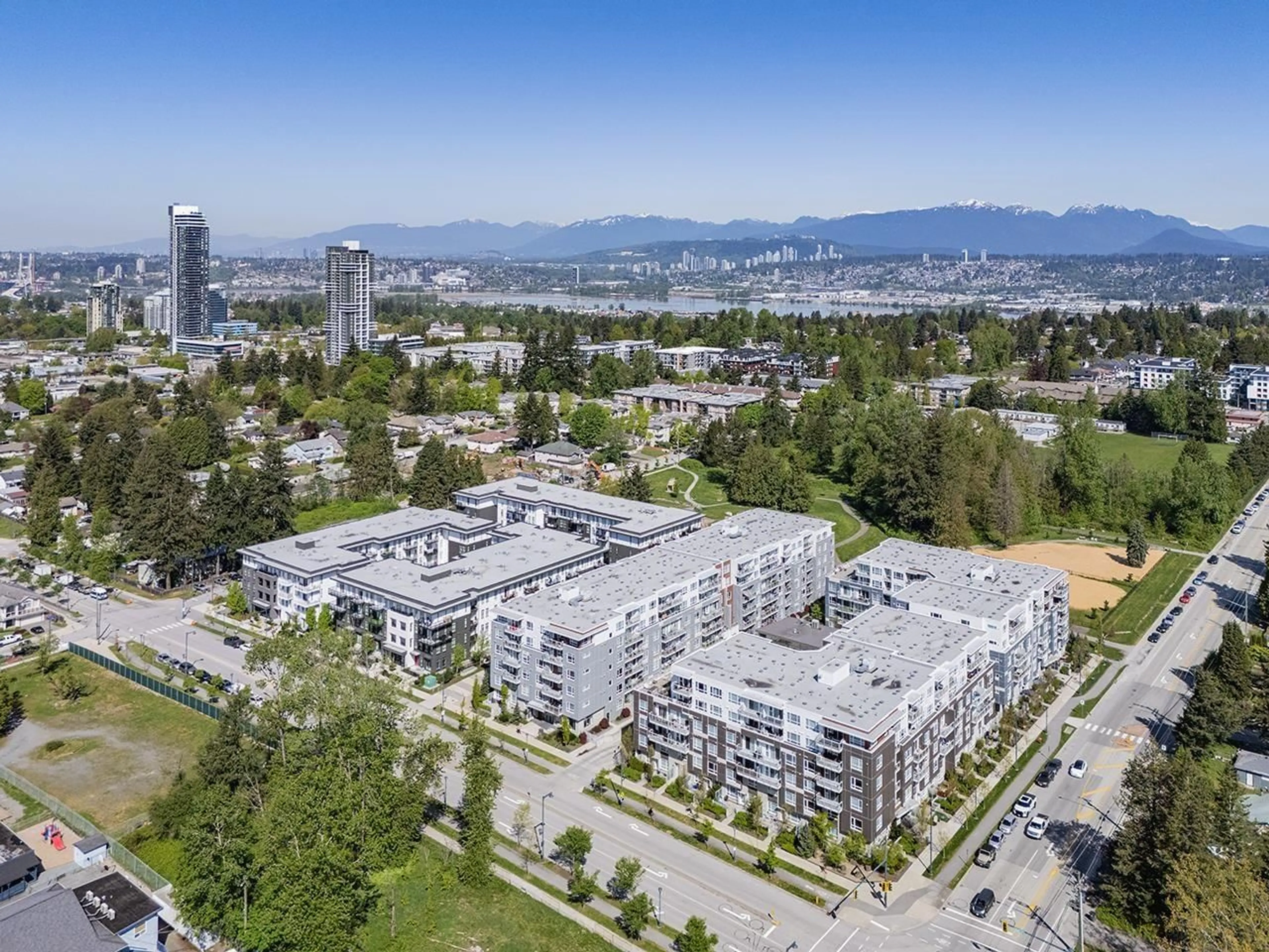 A pic from outside/outdoor area/front of a property/back of a property/a pic from drone, unknown for 501 - 13963 105, Surrey British Columbia V4P0G1
