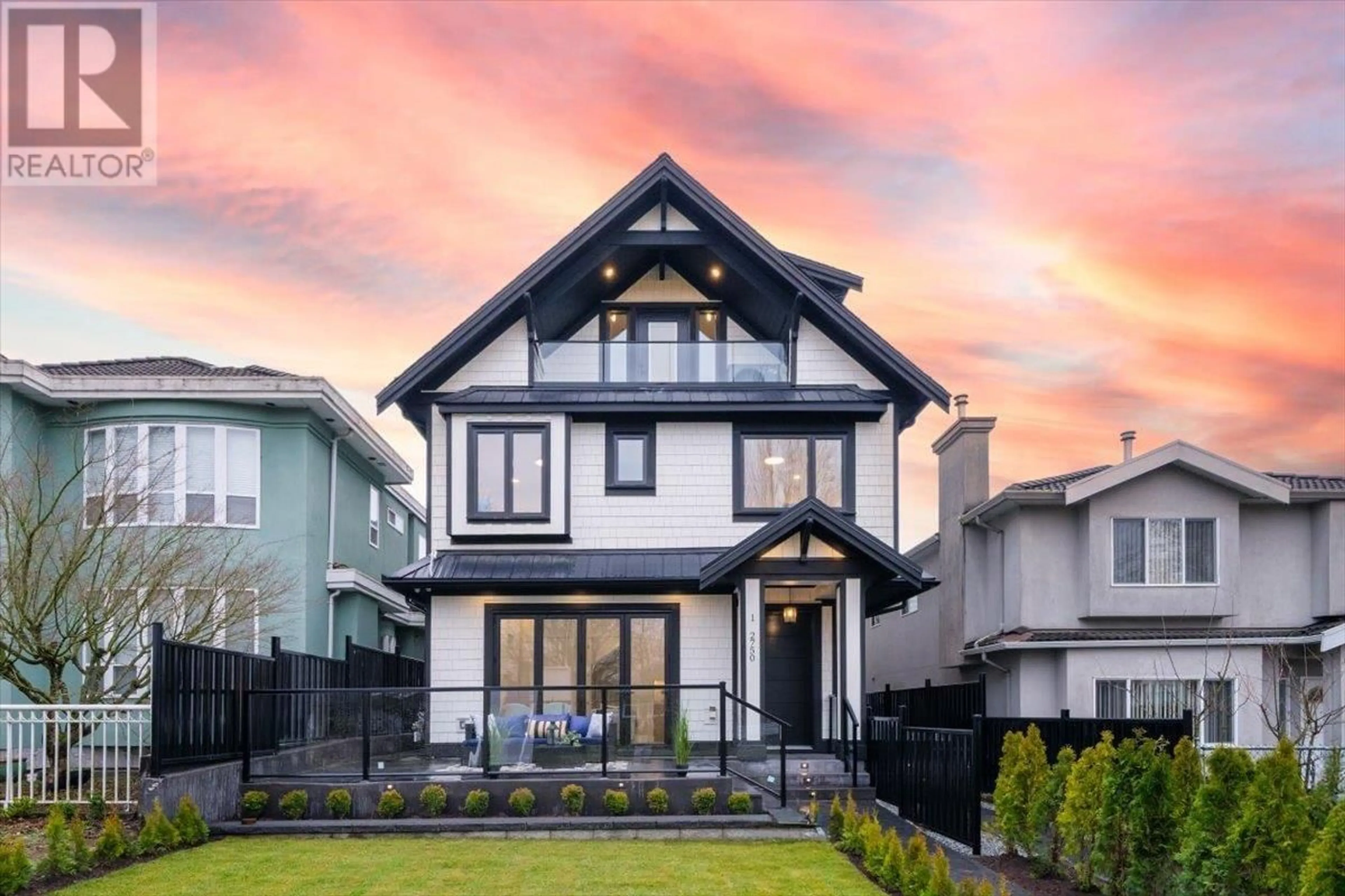 Home with vinyl exterior material, street for 1 - 2750 5TH AVENUE, Vancouver British Columbia V5M1N2