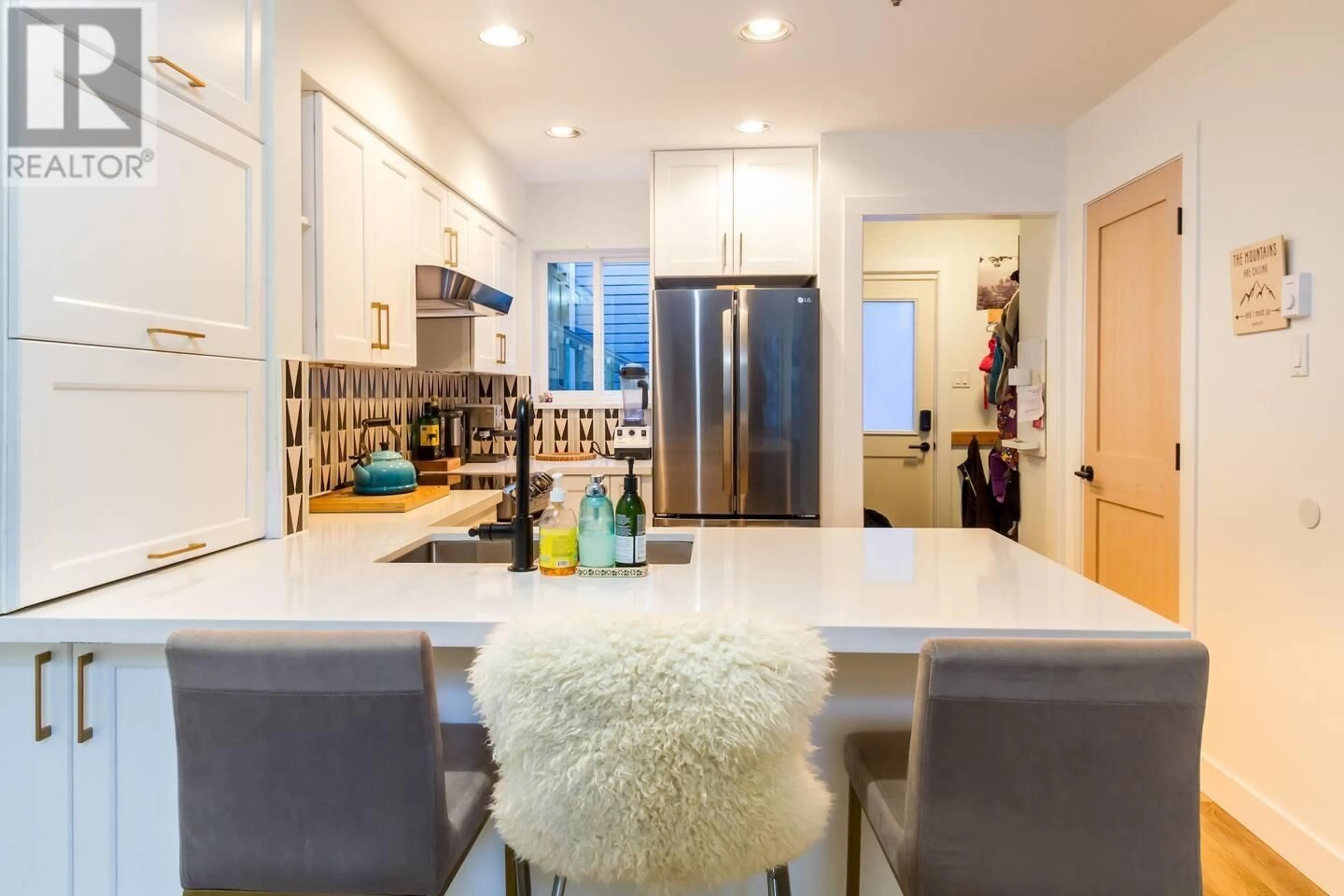 Contemporary kitchen, ceramic/tile floor for 30 - 2211 MARMOT PLACE, Whistler British Columbia V8E0M6