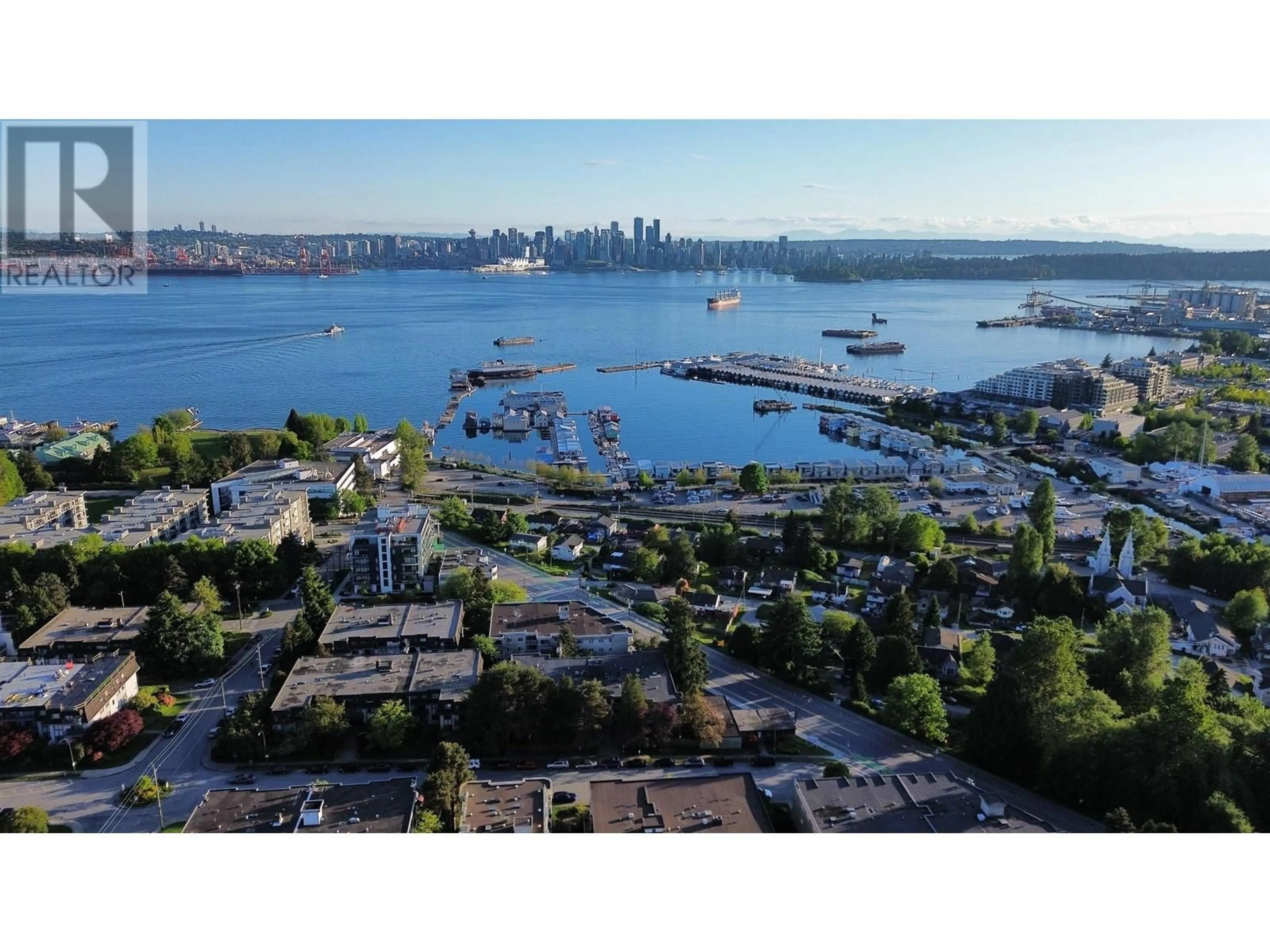 A pic from outside/outdoor area/front of a property/back of a property/a pic from drone, water/lake/river/ocean view for 301 - 327 2ND STREET, North Vancouver British Columbia V7M1E2