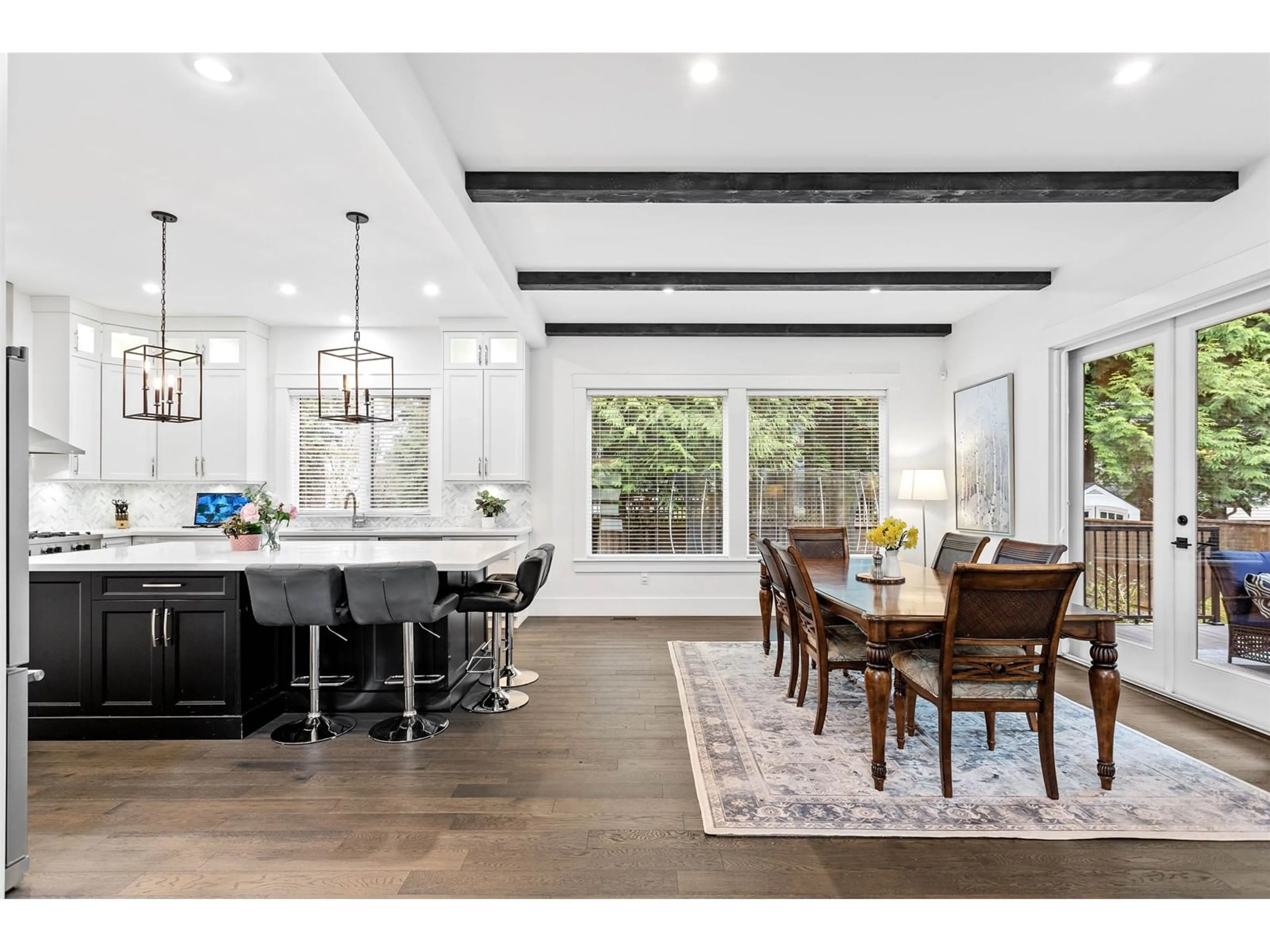 Open concept kitchen, unknown for 9328 204A, Langley British Columbia V1M1B8