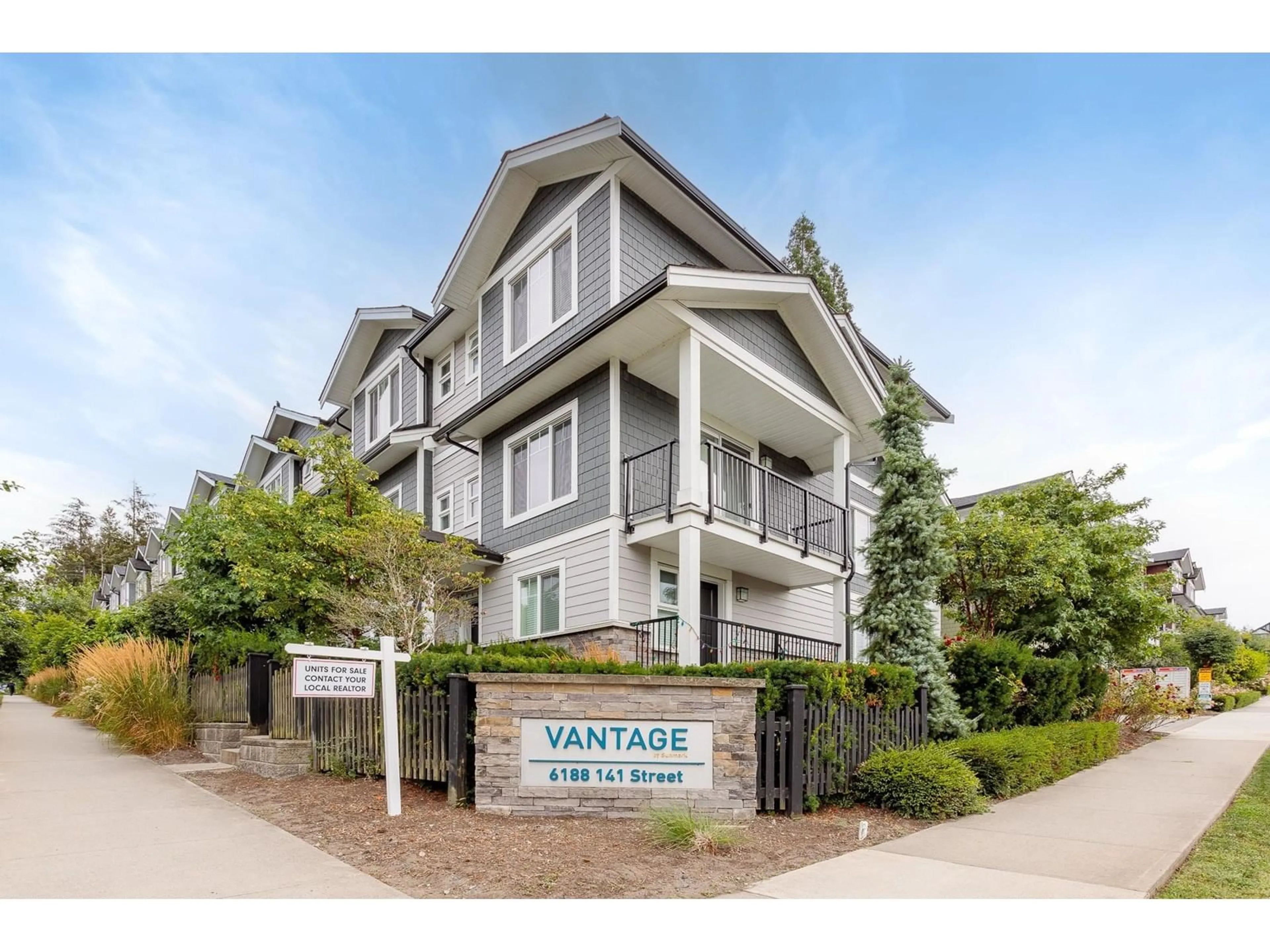 Home with vinyl exterior material, mountain view for 28 - 6188 141, Surrey British Columbia V3X0J7