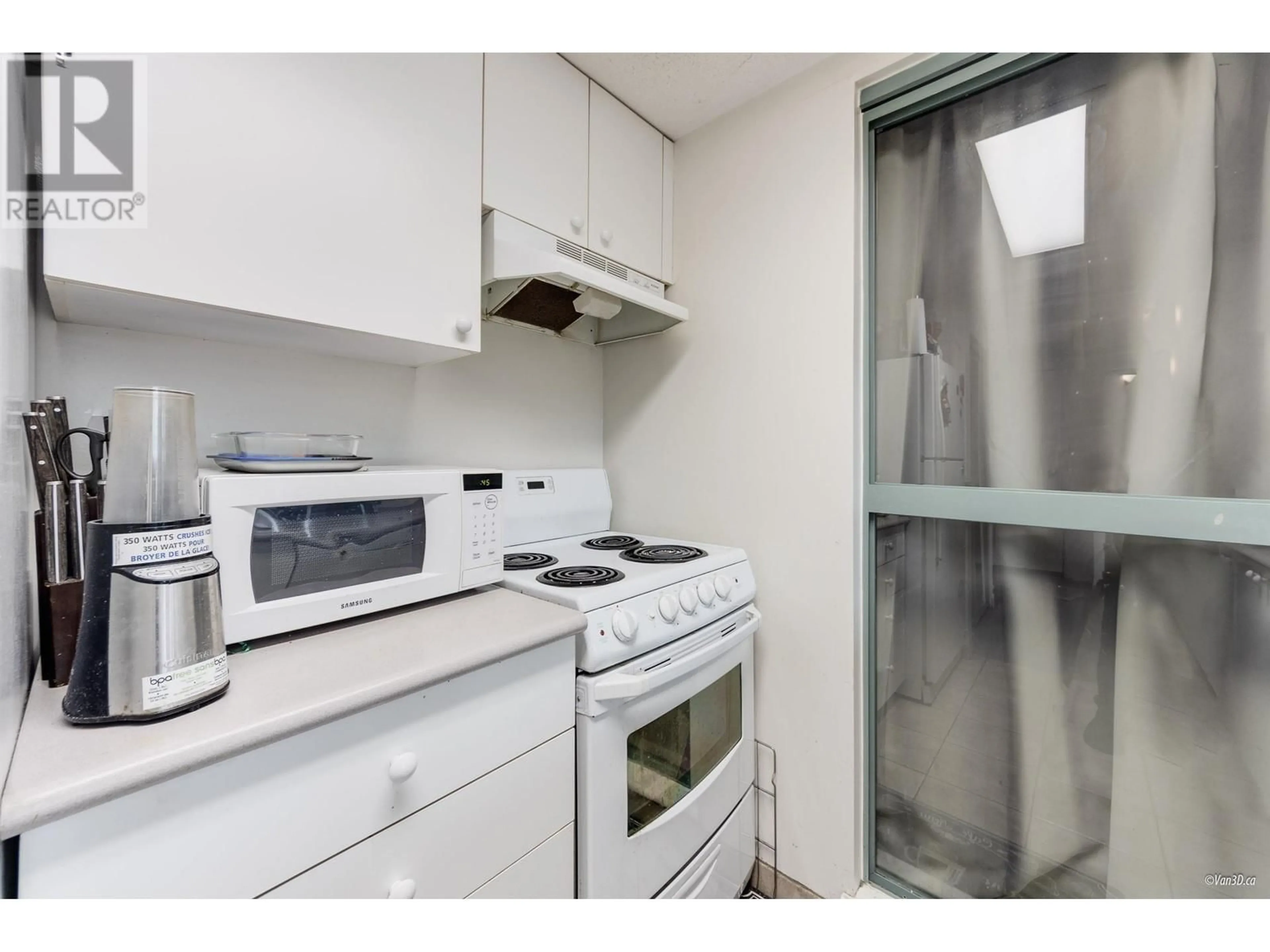 Standard kitchen, unknown for 1188 HOWE STREET, Vancouver British Columbia V6Z2S8