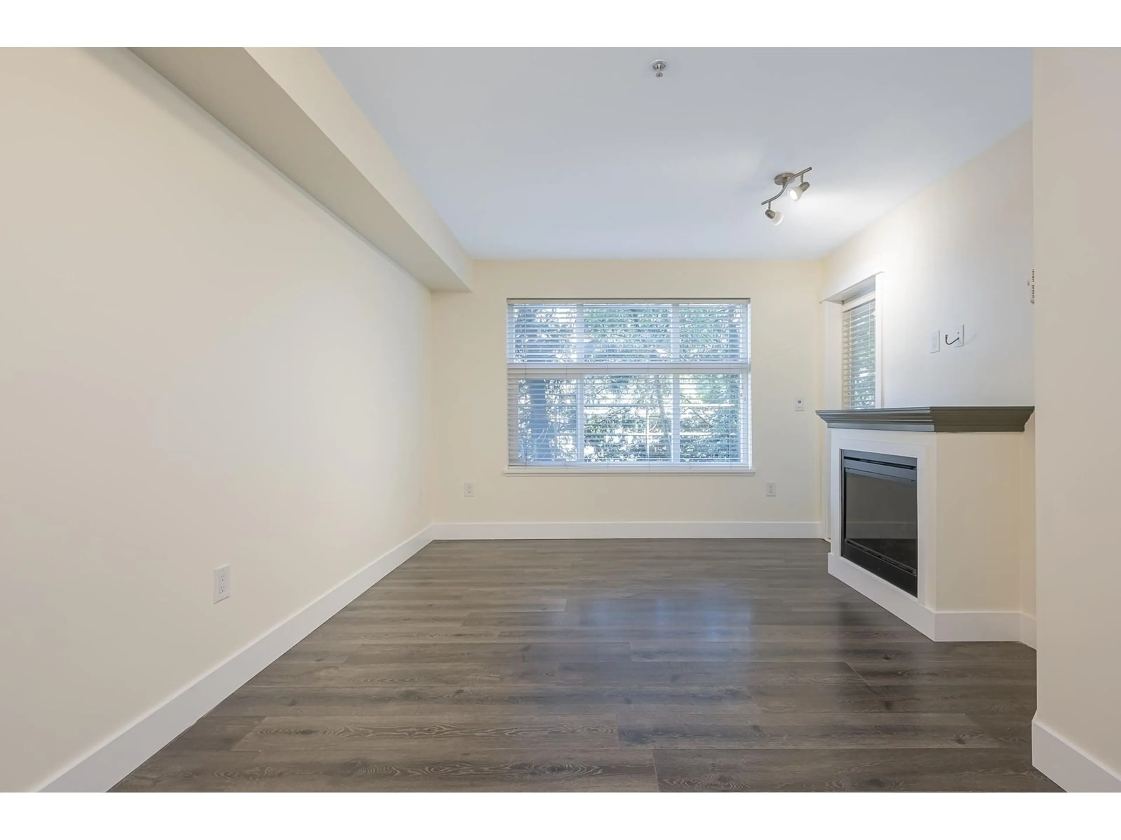 A pic of a room for 115 - 2515 PARK, Abbotsford British Columbia V2S0B2