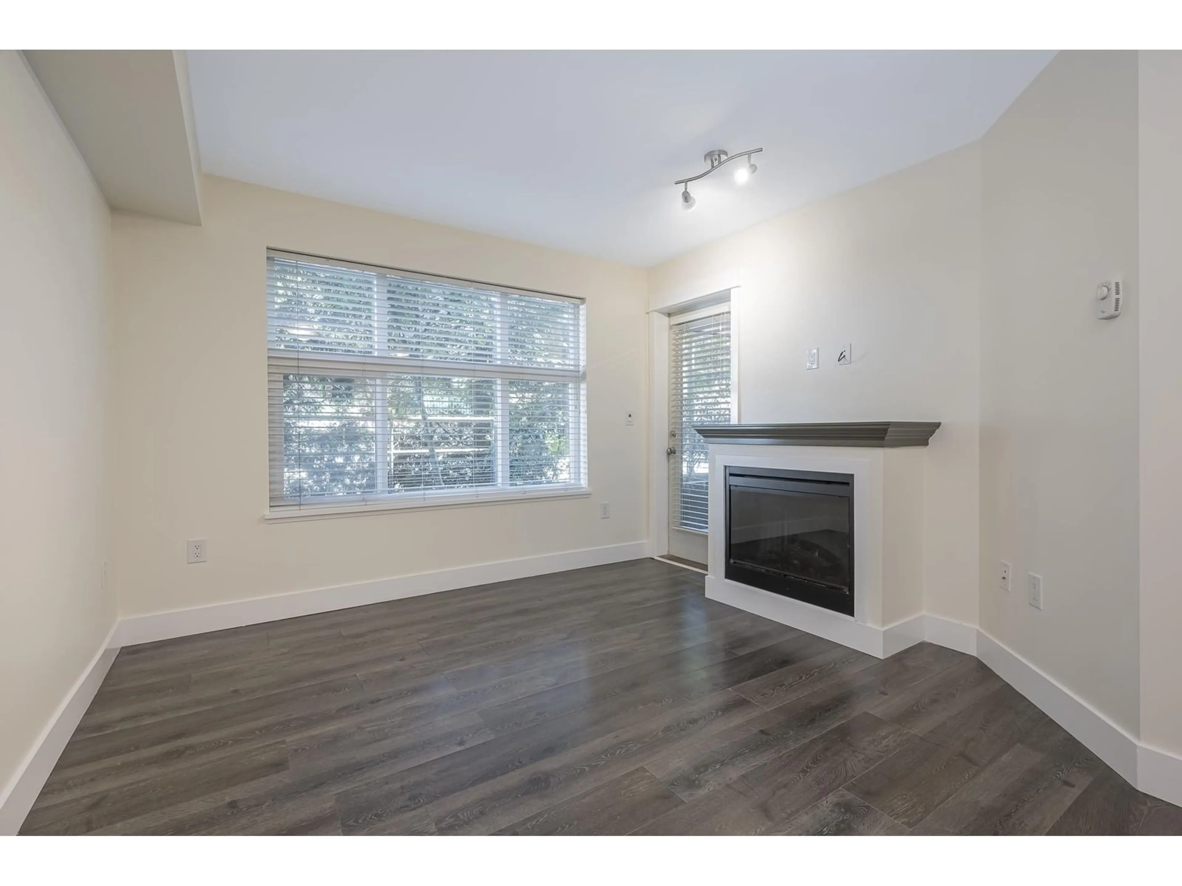 A pic of a room for 115 - 2515 PARK, Abbotsford British Columbia V2S0B2